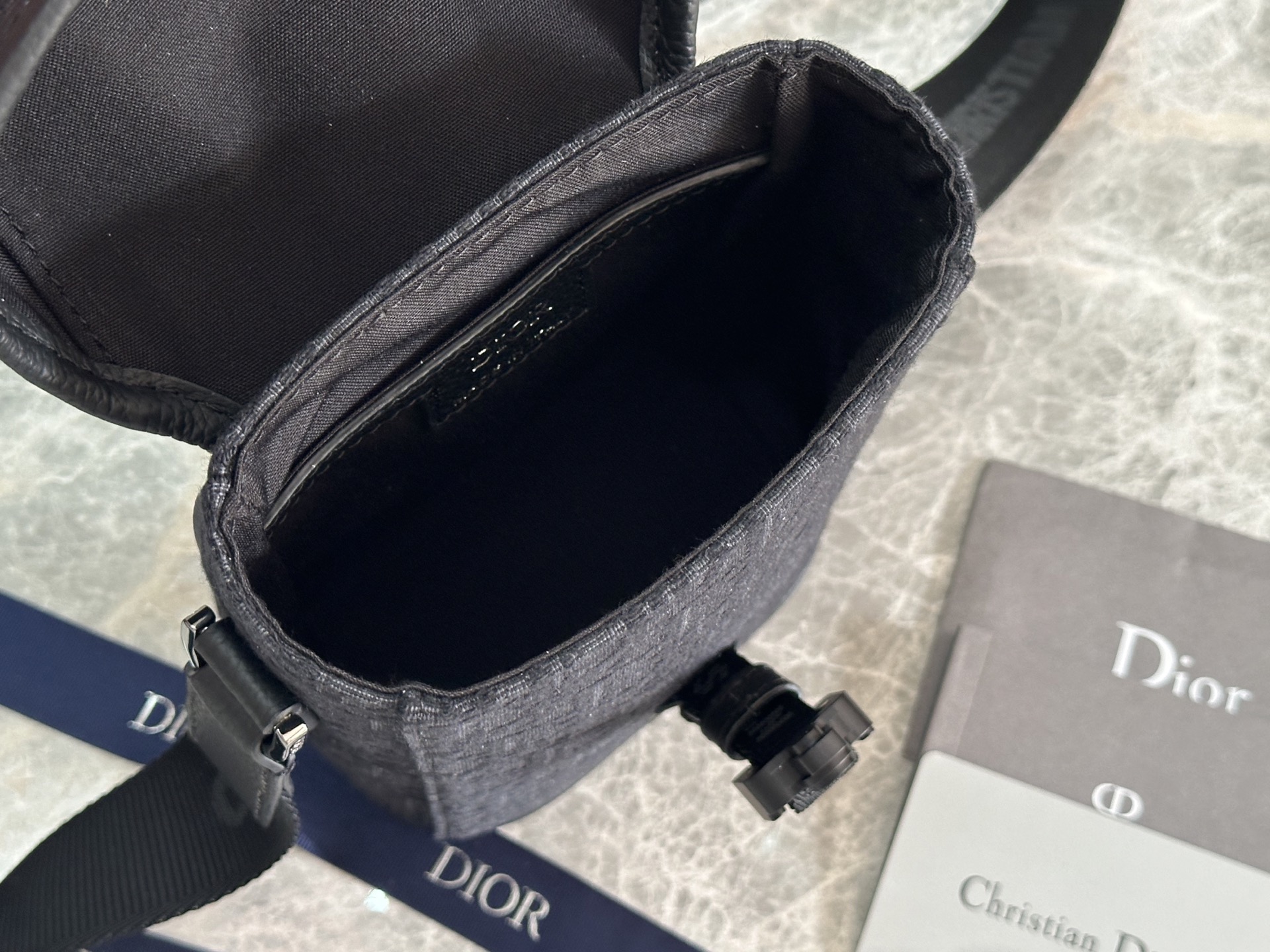 Cheap New Dior AAA-quality men's vertical flap messenger bag in 212013, $105 USD- [IB212013] - Replica Dior AAA quality Bags For Men