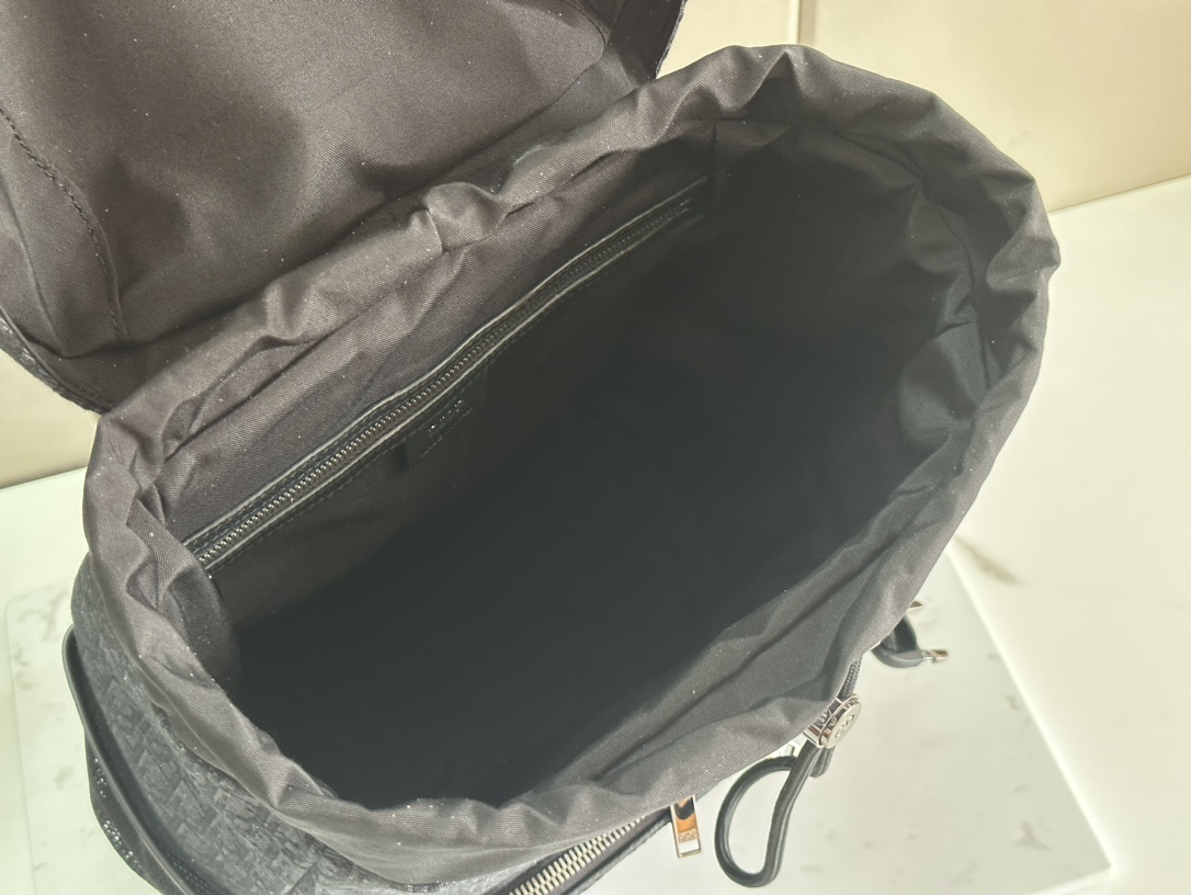 Cheap New Dior AAA-quality men's zipper backpack in 212023, $265 USD- [IB212023] - Replica Dior AAA quality Bags For Men