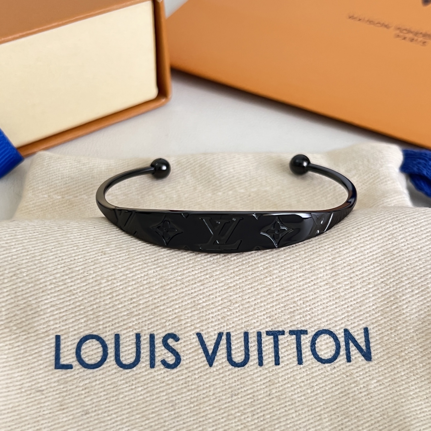 Cheap Louis Vuitton Bracelets in 212047, $40 USD- [IB212047] - Replica Louis Vuitton Bracelets