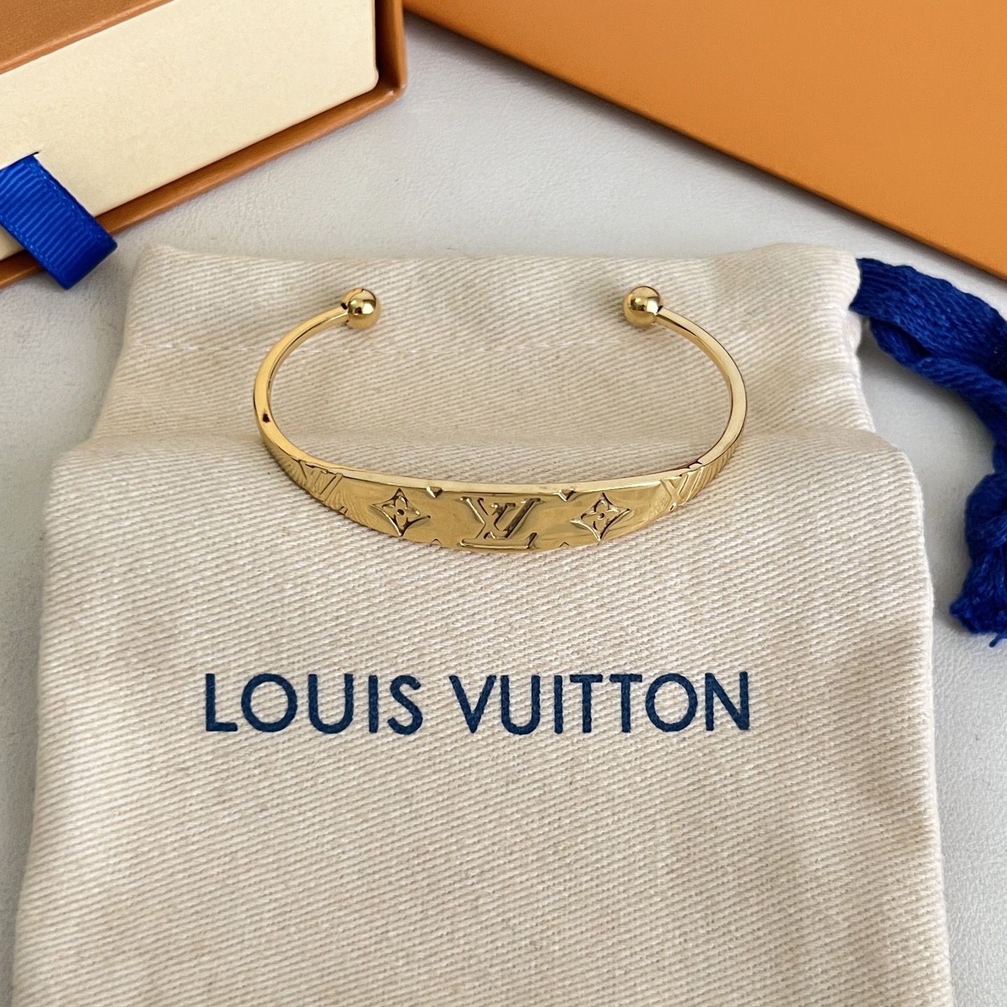 Cheap Louis Vuitton Bracelets in 212048, $40 USD- [IB212048] - Replica Louis Vuitton Bracelets