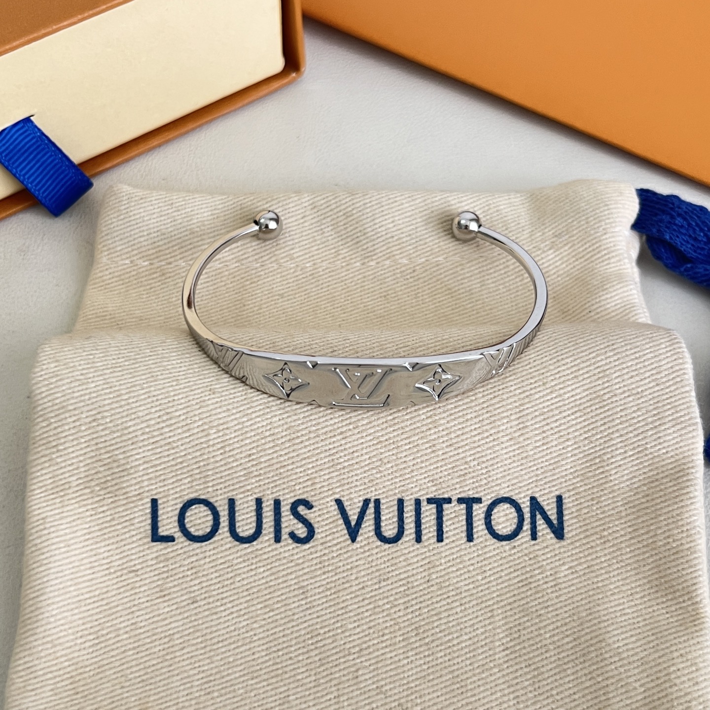 Cheap Louis Vuitton Bracelets in 212049, $40 USD- [IB212049] - Replica Louis Vuitton Bracelets