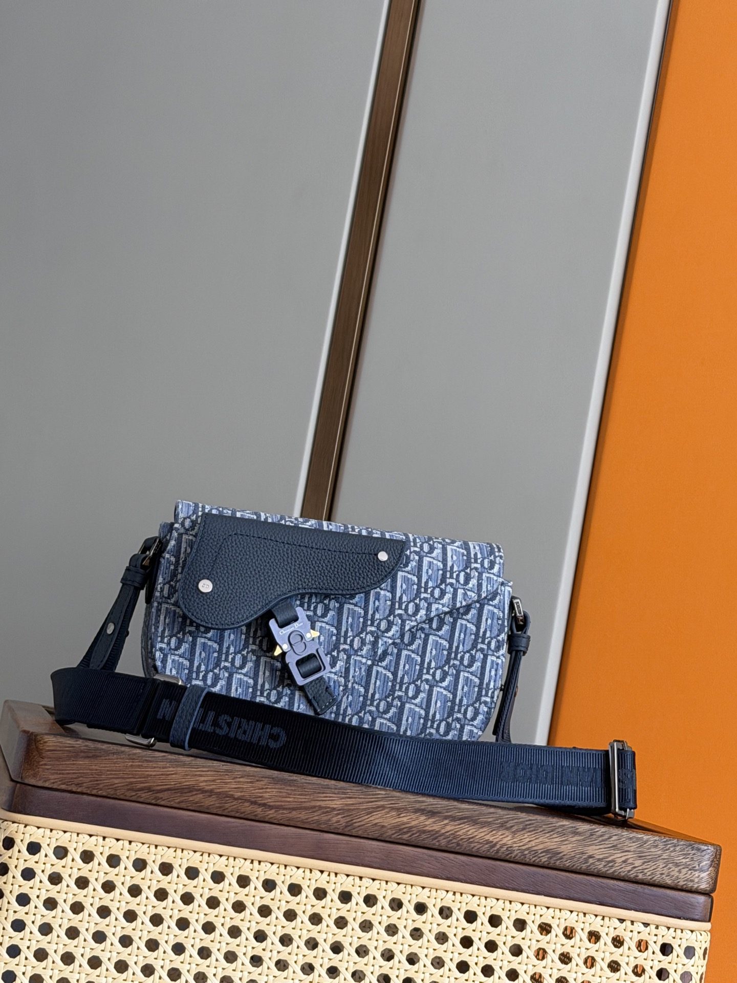 Cheap New Dior AAA-Class Women's Messenger Bag in 212085, $95 USD- [IB212085] - Replica Dior AAA Quality Handbags