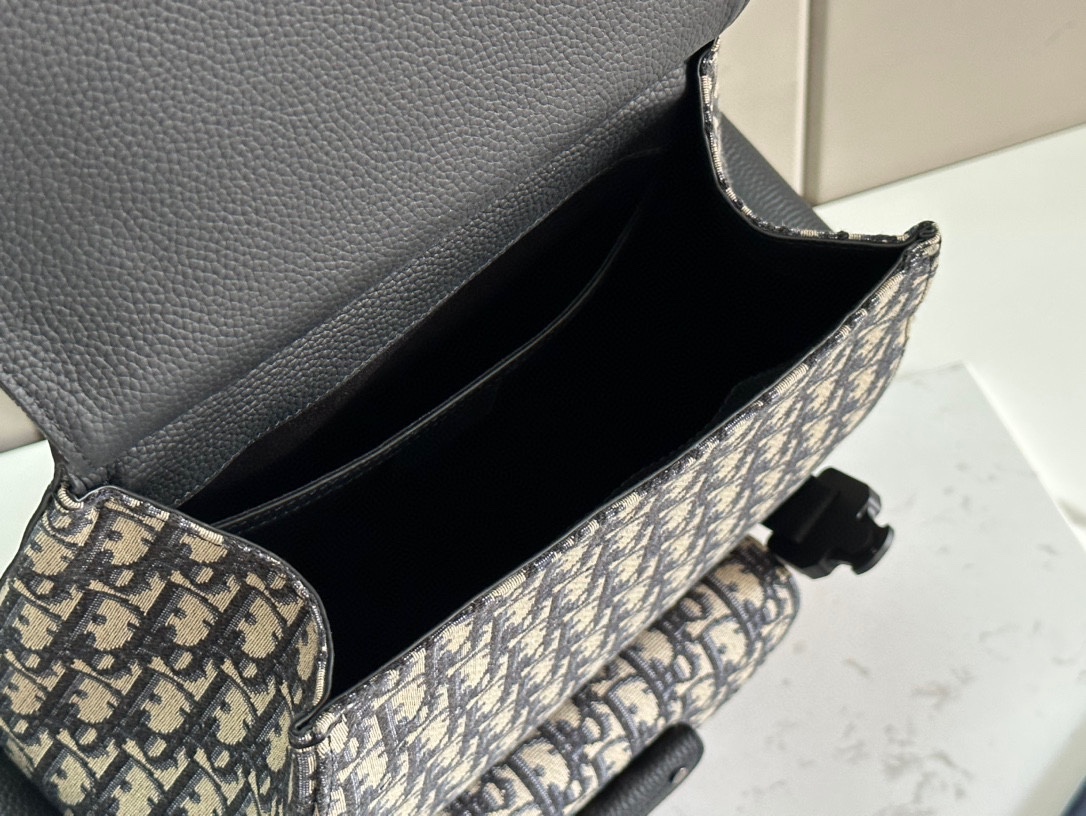 Cheap New Dior AAA-Class Men's Backpack in 212125, $250 USD- [IB212125] - Replica Dior AAA quality Bags For Men