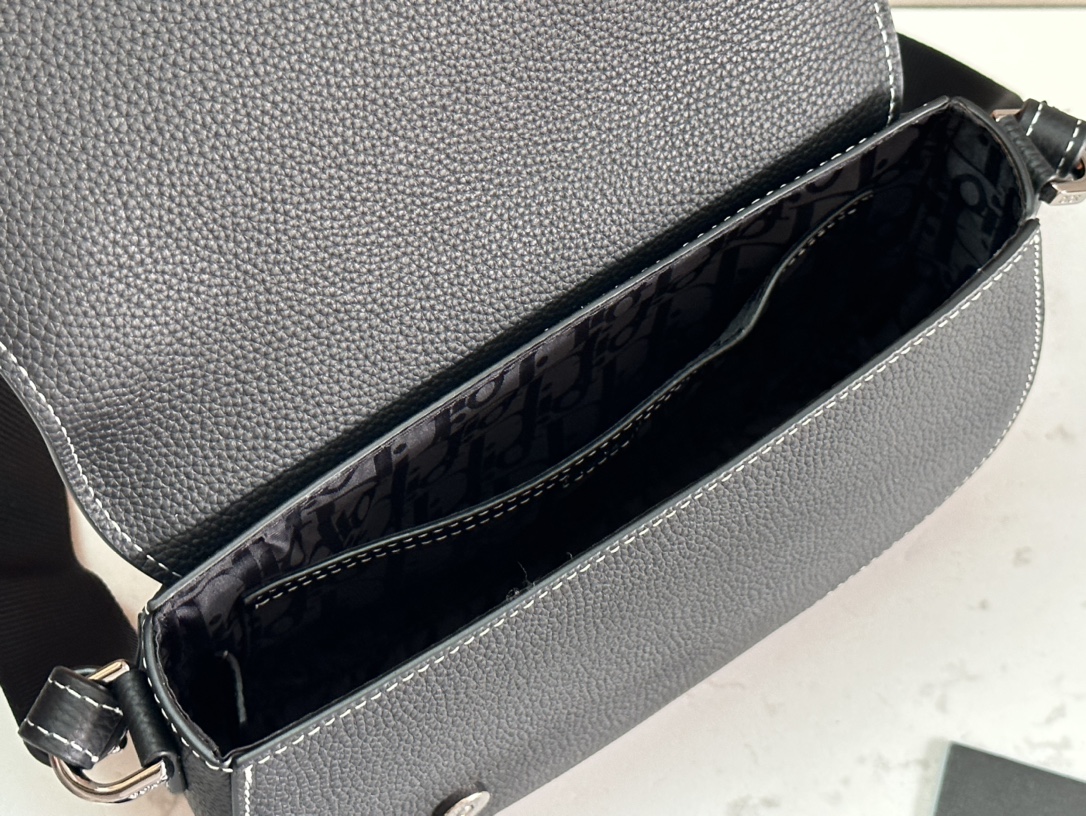 Cheap New Dior AAA-level men's crossbody bag in 212127, $95 USD- [IB212127] - Replica Dior AAA quality Bags For Men