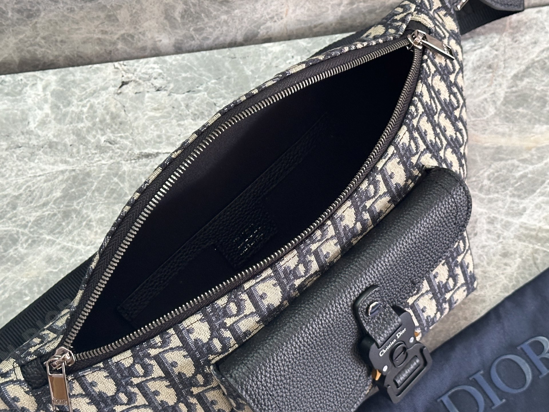 Cheap New Dior AAA-Class Men's Waist Bag in 212129, $95 USD- [IB212129] - Replica Dior AAA quality Bags For Men