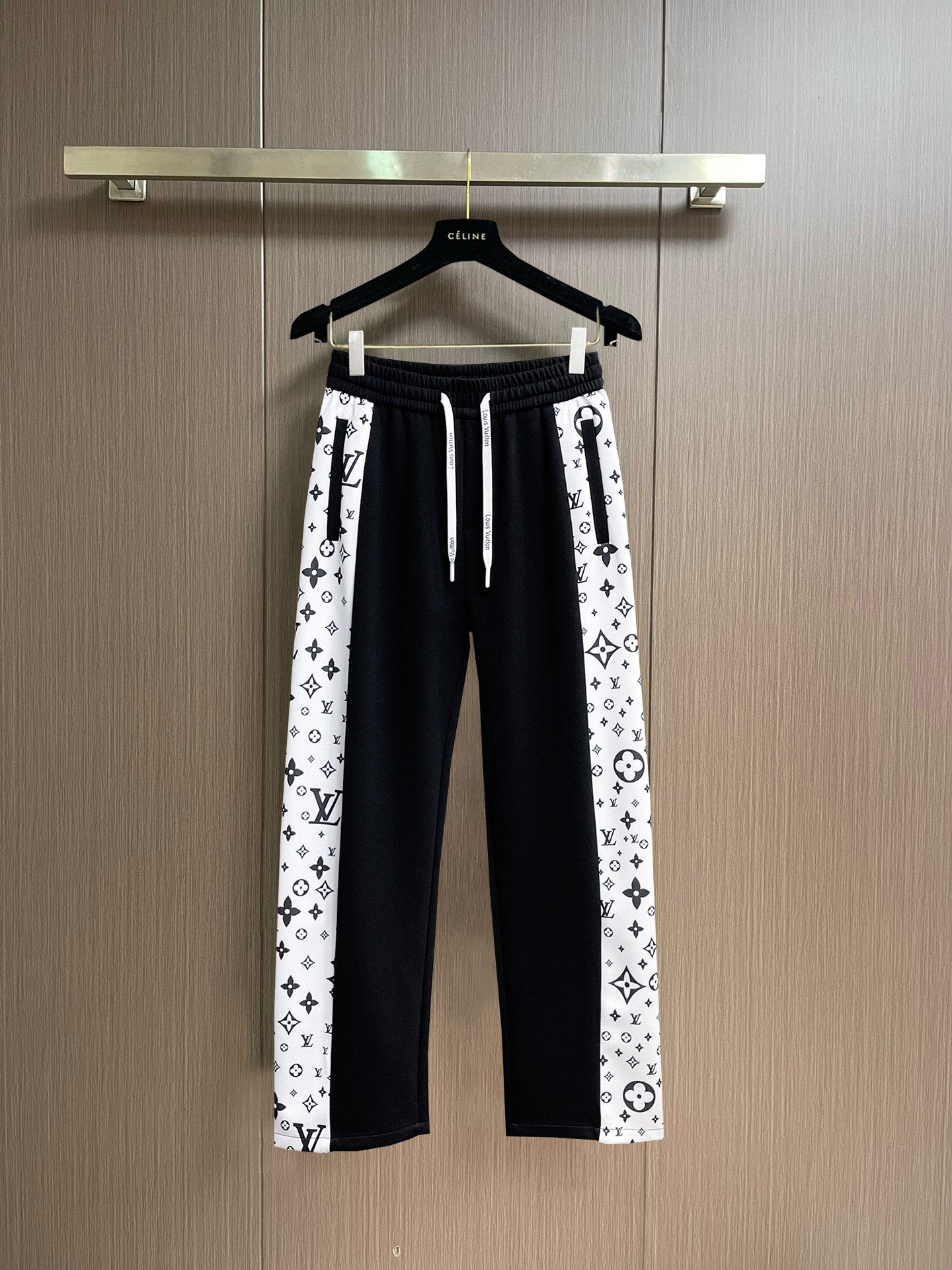 Cheap Louis Vuitton Pants for Men in 212148, $60 USD- [IB212148] - Replica Louis Vuitton Pants for Men