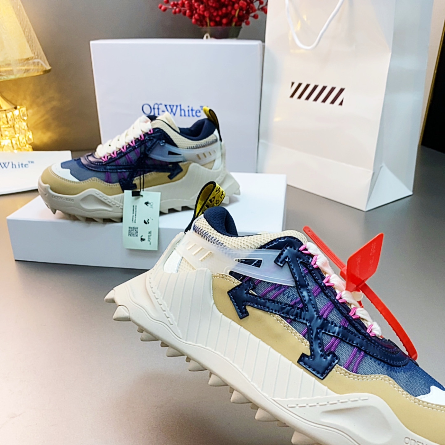Cheap Nike OFF-White Sneakers in 212187, $105 USD- [IB212187] - Replica Nike OFF-White Sneakers