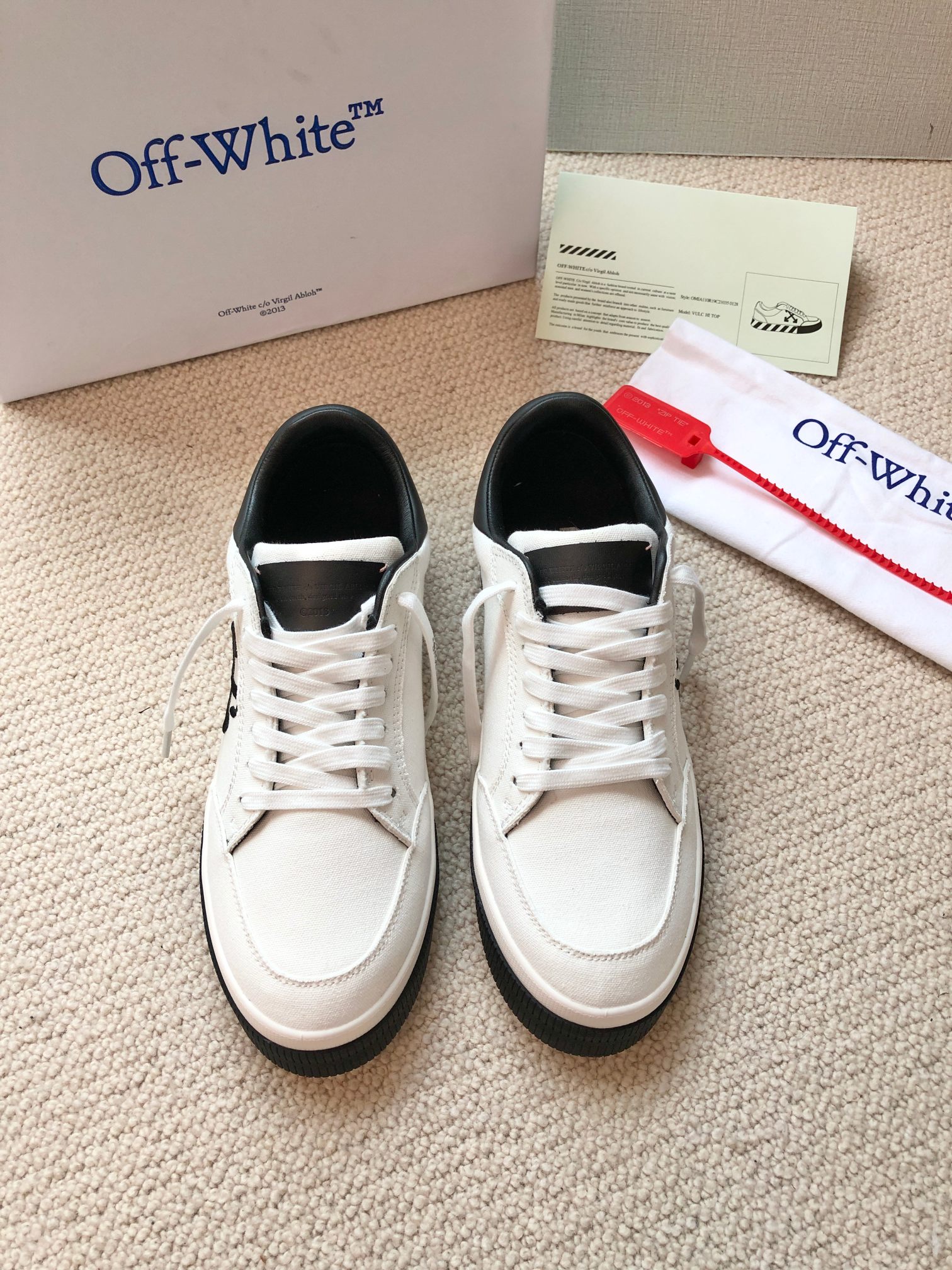 Cheap Nike OFF-White Sneakers in 212204, $75 USD- [IB212204] - Replica Nike OFF-White Sneakers