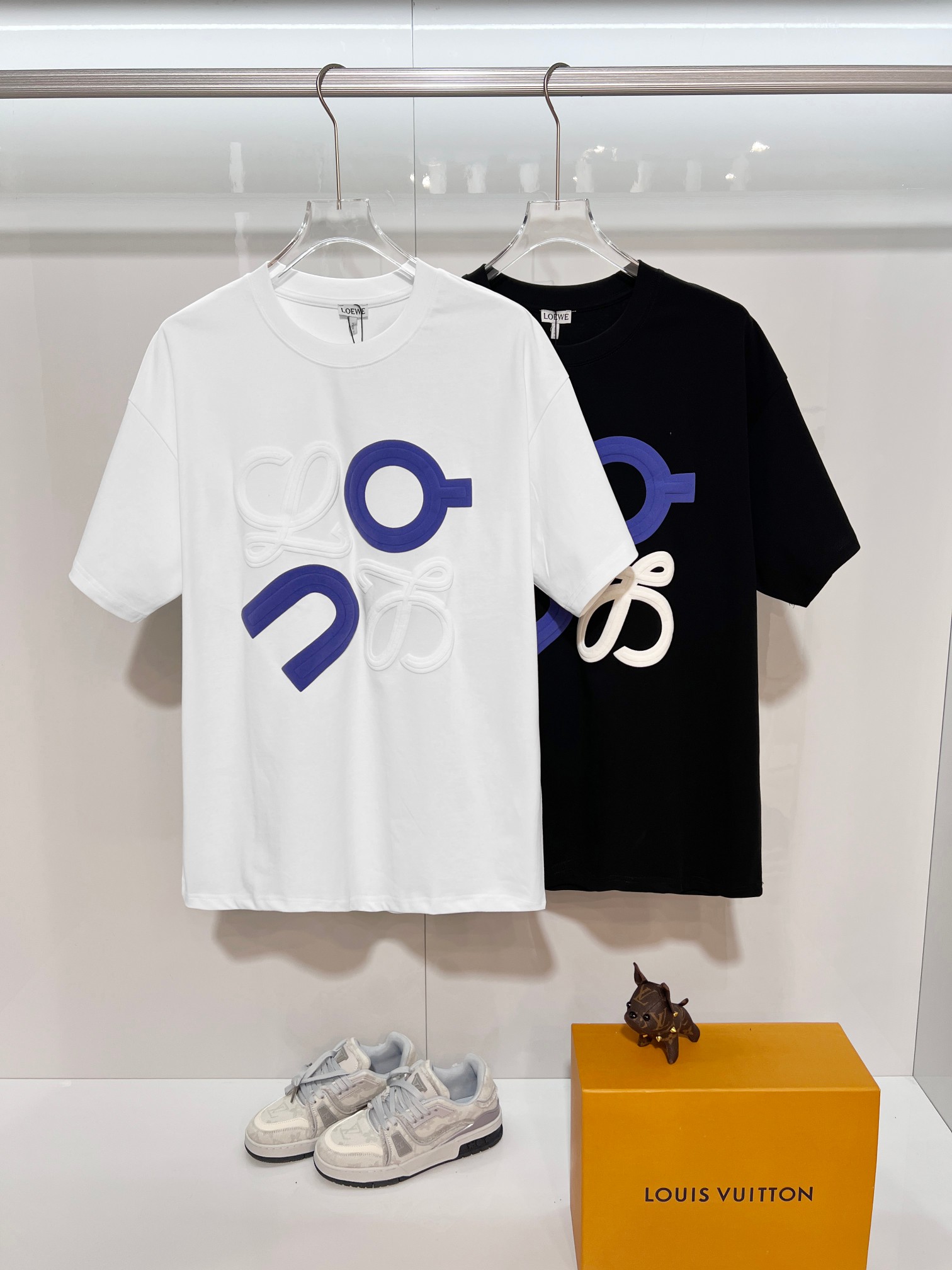 Cheap LOEWE T-shirts in 212648, $35 USD- [IB212648] - Replica LOEWE T-shirts