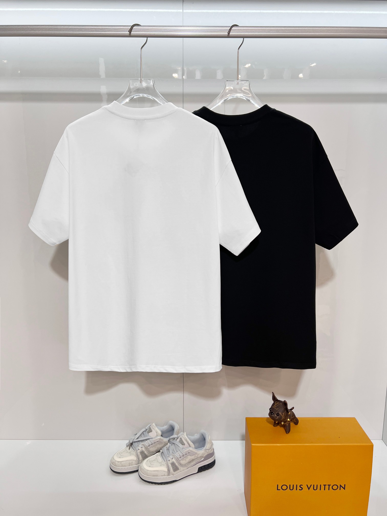 Cheap LOEWE T-shirts in 212648, $35 USD- [IB212648] - Replica LOEWE T-shirts