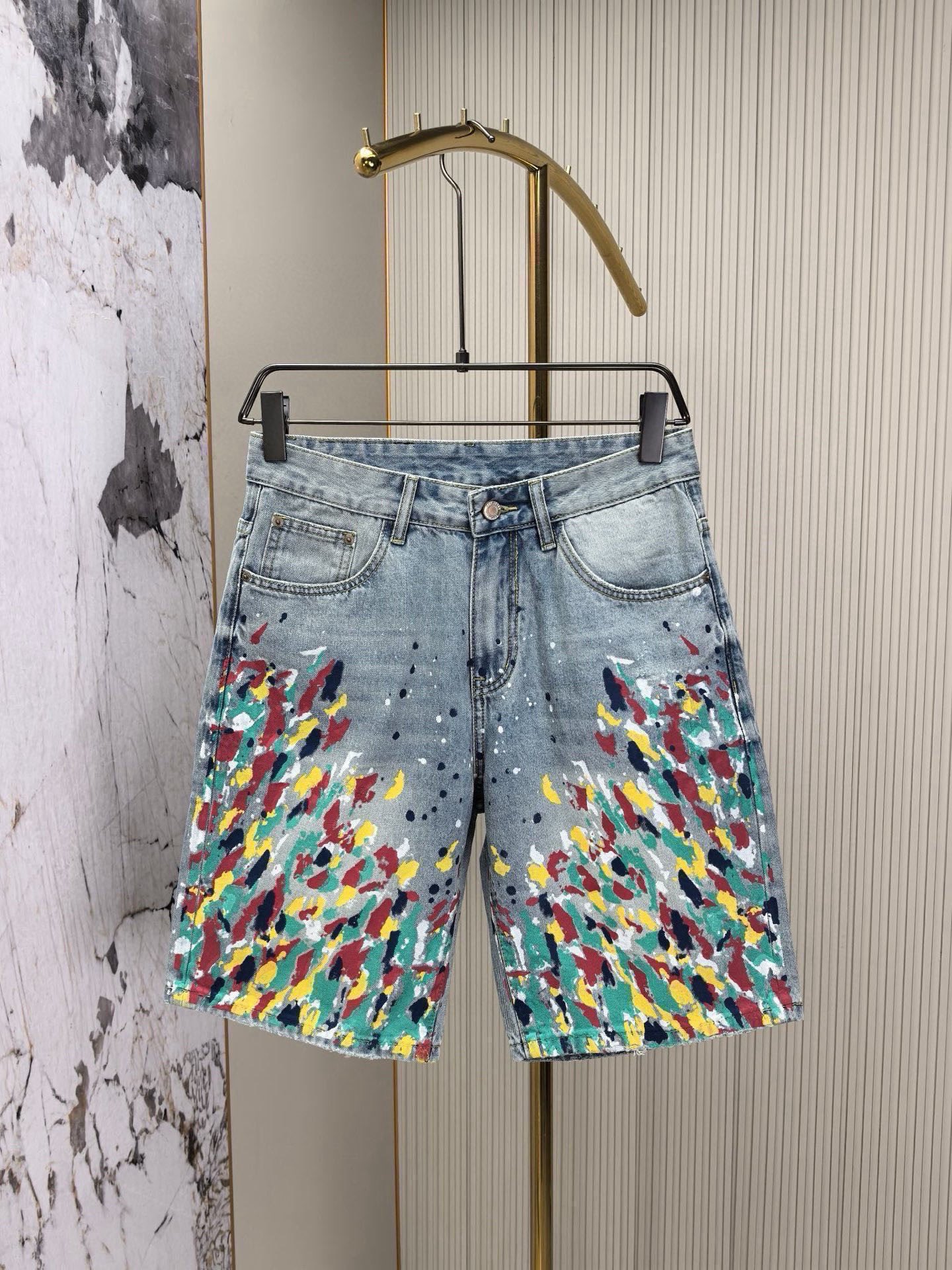Cheap DG Short Jeans For Men in 212843, $65 USD- [IB212843] - Replica DG Short Jeans For Men