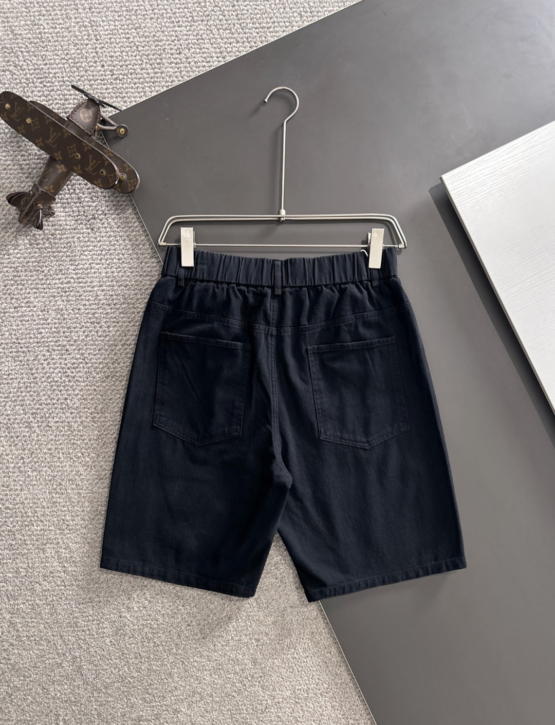 Cheap Gucci Short Jeans For Men in 212871, $60 USD- [IB212871] - Replica Gucci Short Jeans For Men