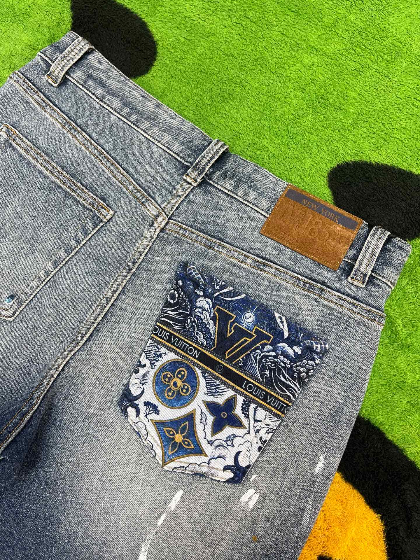 Cheap Louis Vuitton Jeans for Men in 212900, $75 USD- [IB212900] - Replica Louis Vuitton Short Jeans For Men