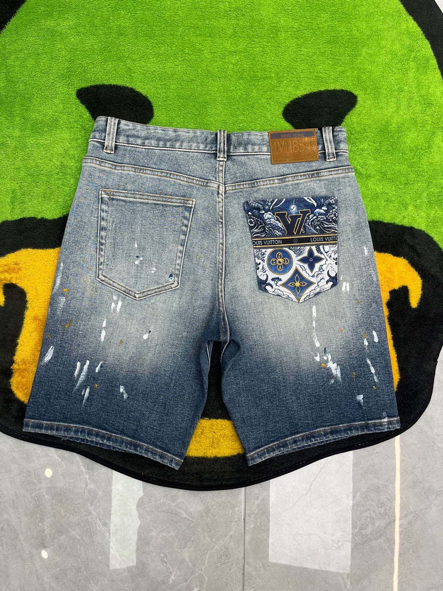 Cheap Louis Vuitton Jeans for Men in 212900, $75 USD- [IB212900] - Replica Louis Vuitton Short Jeans For Men