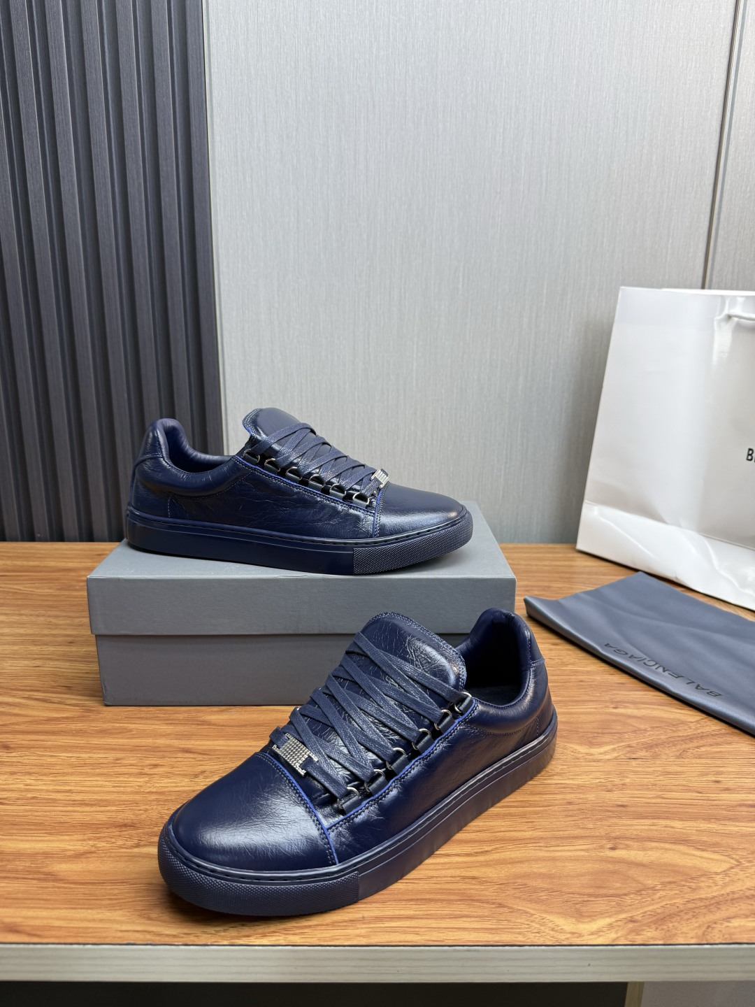Cheap Balenciaga Sneakers For Men in 212937, $75 USD- [IB212937] - Replica Balenciaga Sneakers For Men