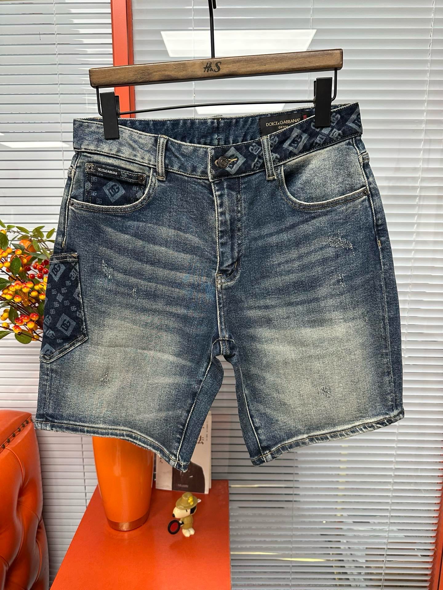 Cheap DG Short Jeans For Men in 212944, $75 USD- [IB212944] - Replica DG Short Jeans For Men