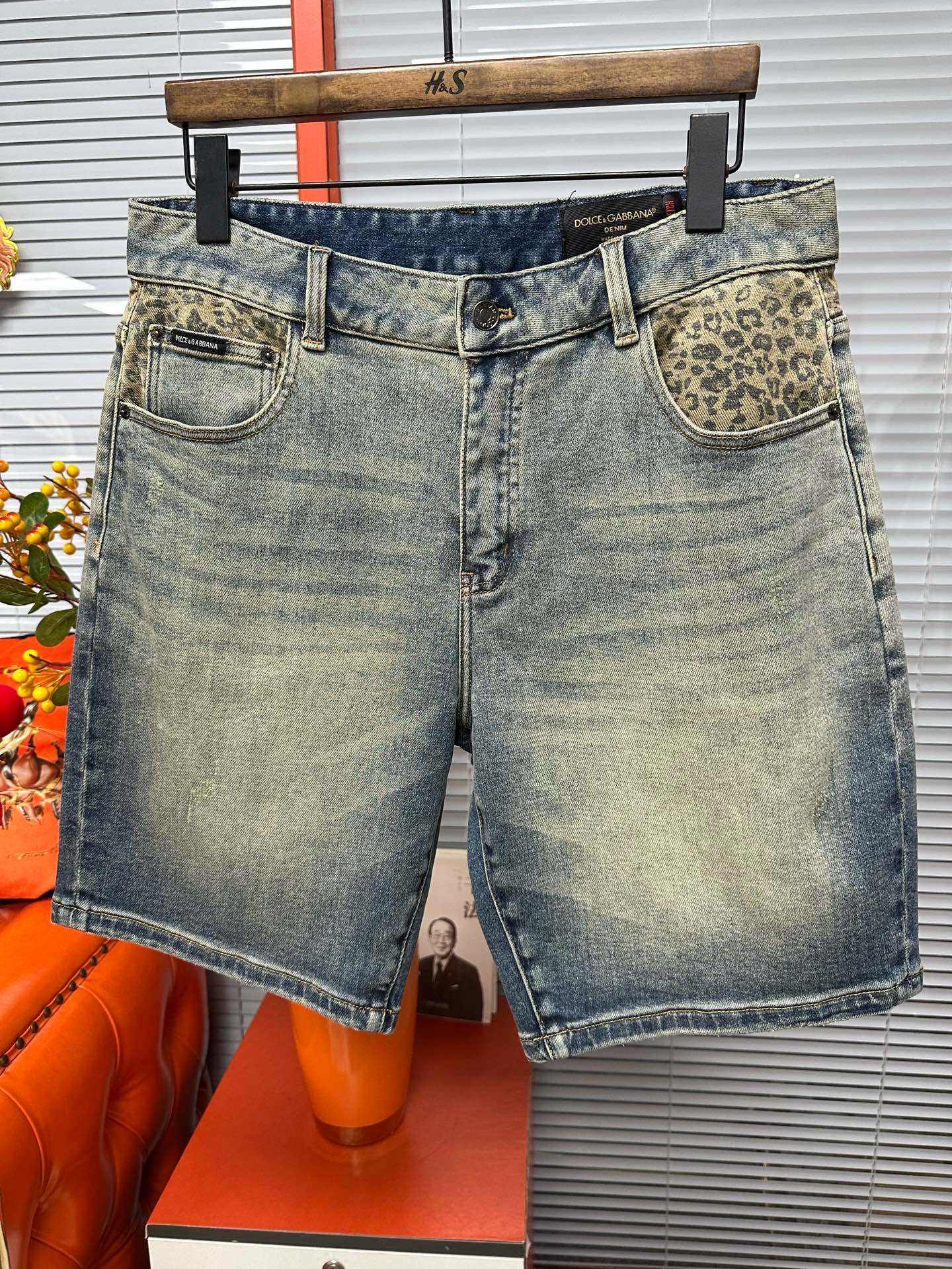 Cheap DG Short Jeans For Men in 212949, $75 USD- [IB212949] - Replica DG Short Jeans For Men