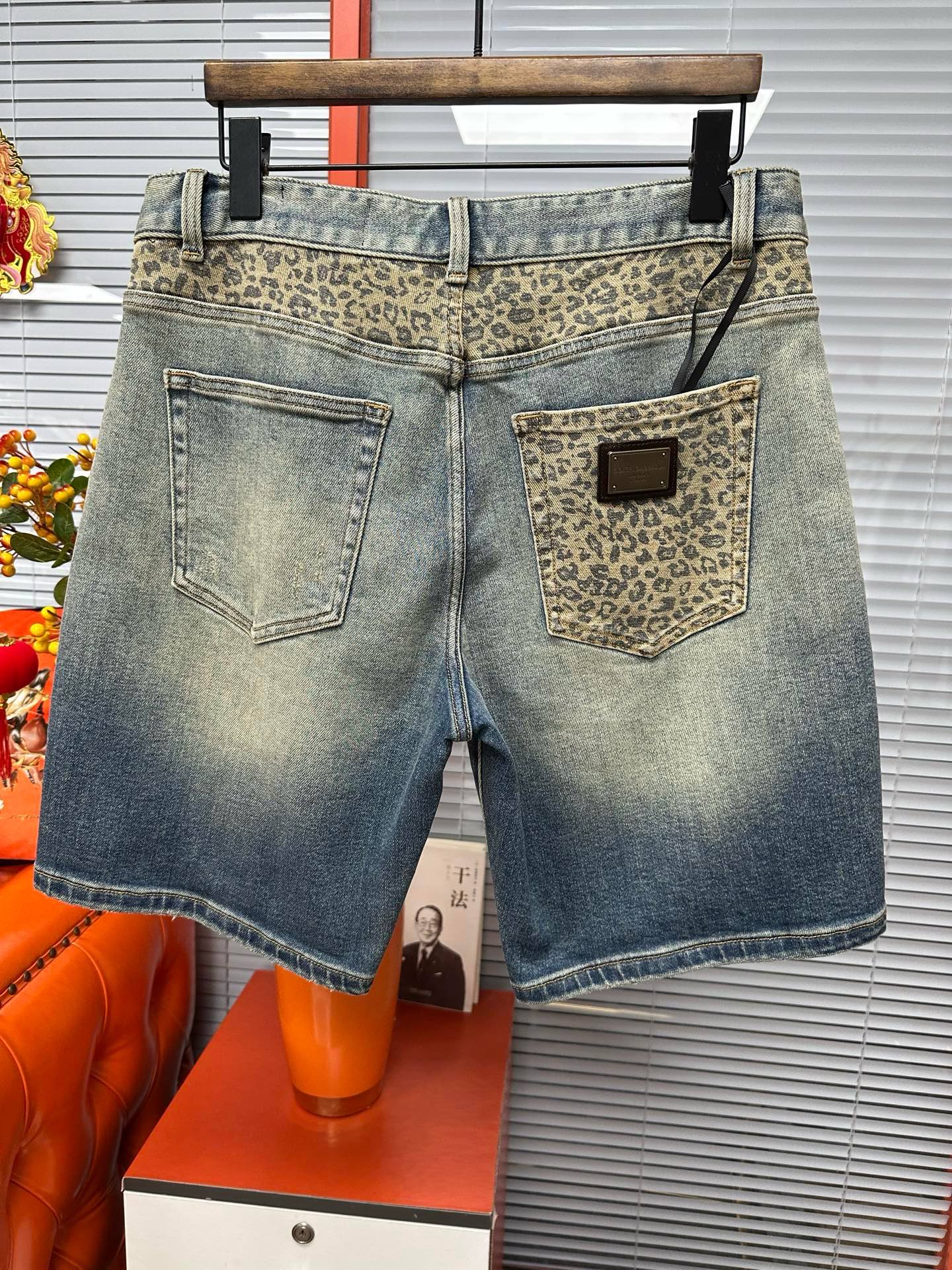 Cheap DG Short Jeans For Men in 212949, $75 USD- [IB212949] - Replica DG Short Jeans For Men