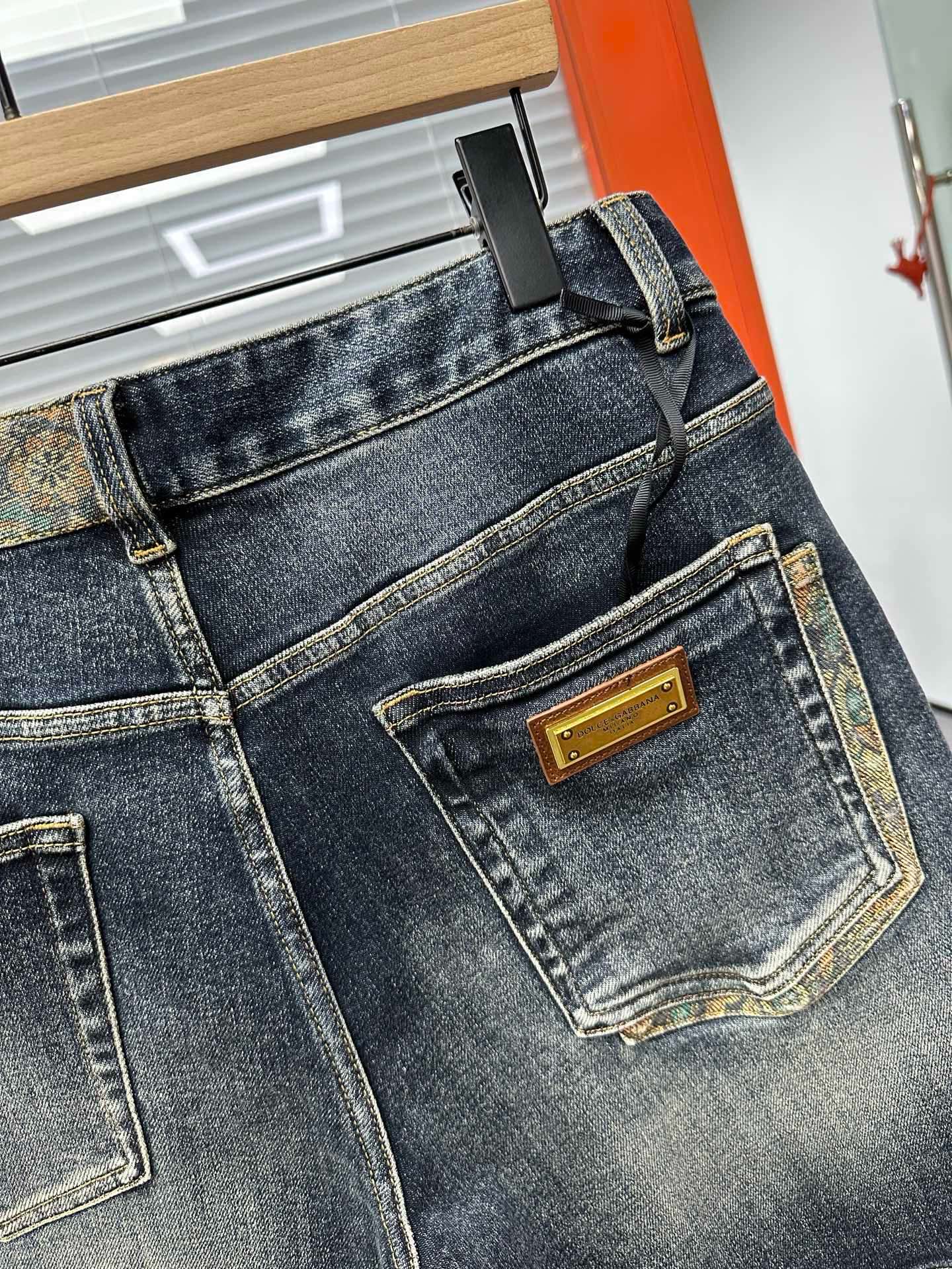 Cheap DG Short Jeans For Men in 212950, $75 USD- [IB212950] - Replica DG Short Jeans For Men