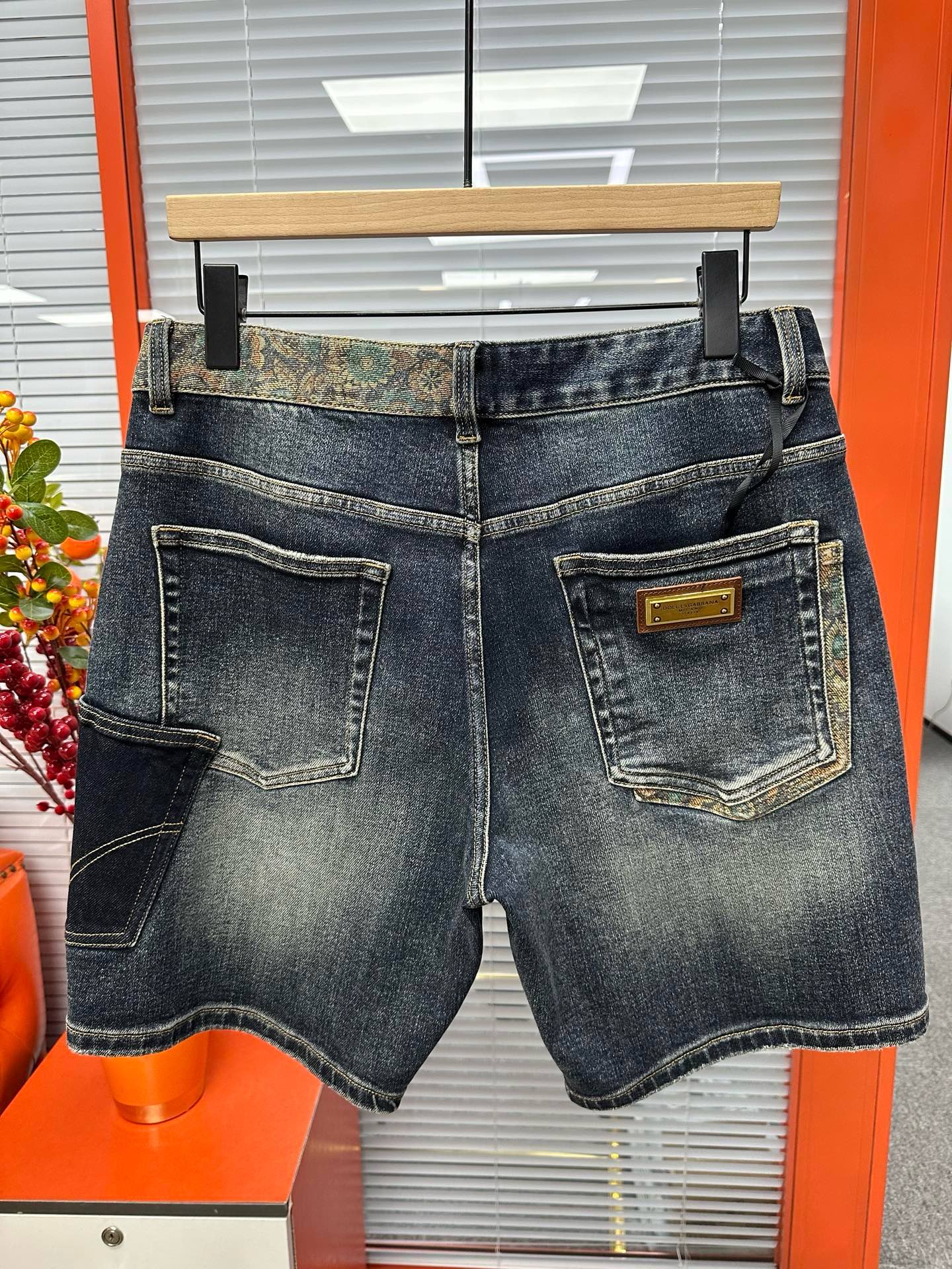 Cheap DG Short Jeans For Men in 212950, $75 USD- [IB212950] - Replica DG Short Jeans For Men