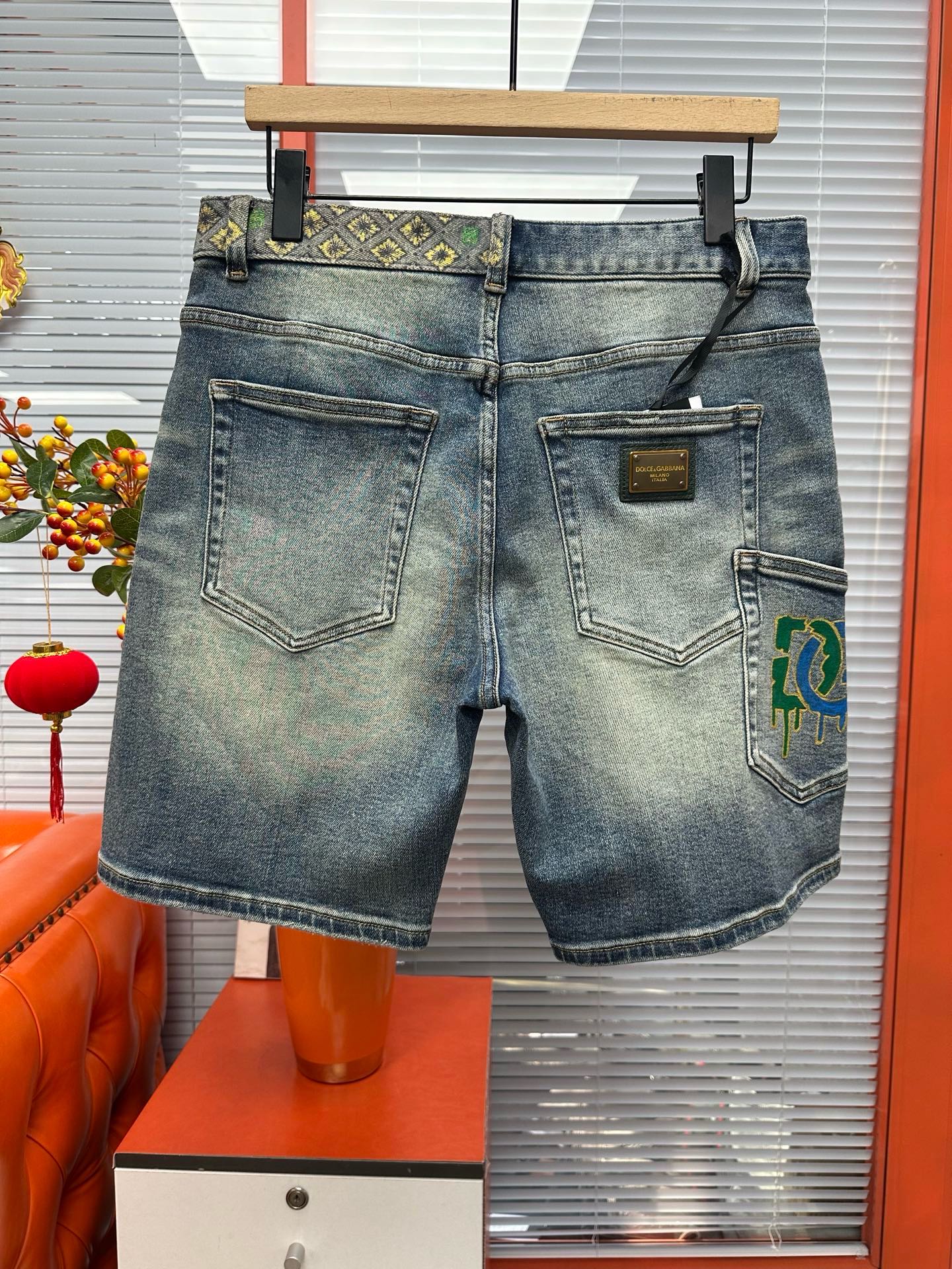 Cheap DG Short Jeans For Men in 212951, $75 USD- [IB212951] - Replica DG Short Jeans For Men