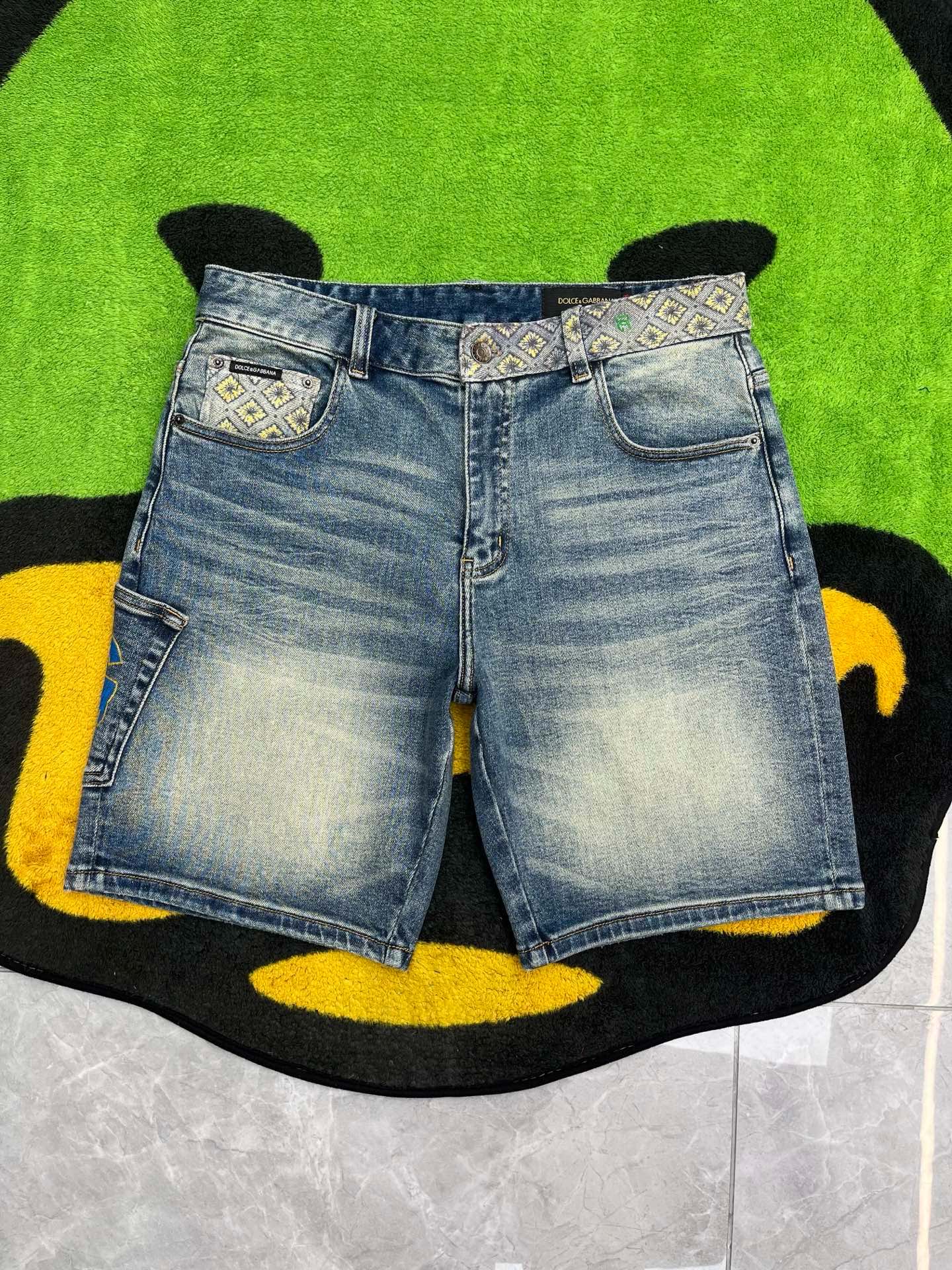Cheap DG Short Jeans For Men in 212952, $75 USD- [IB212952] - Replica DG Short Jeans For Men