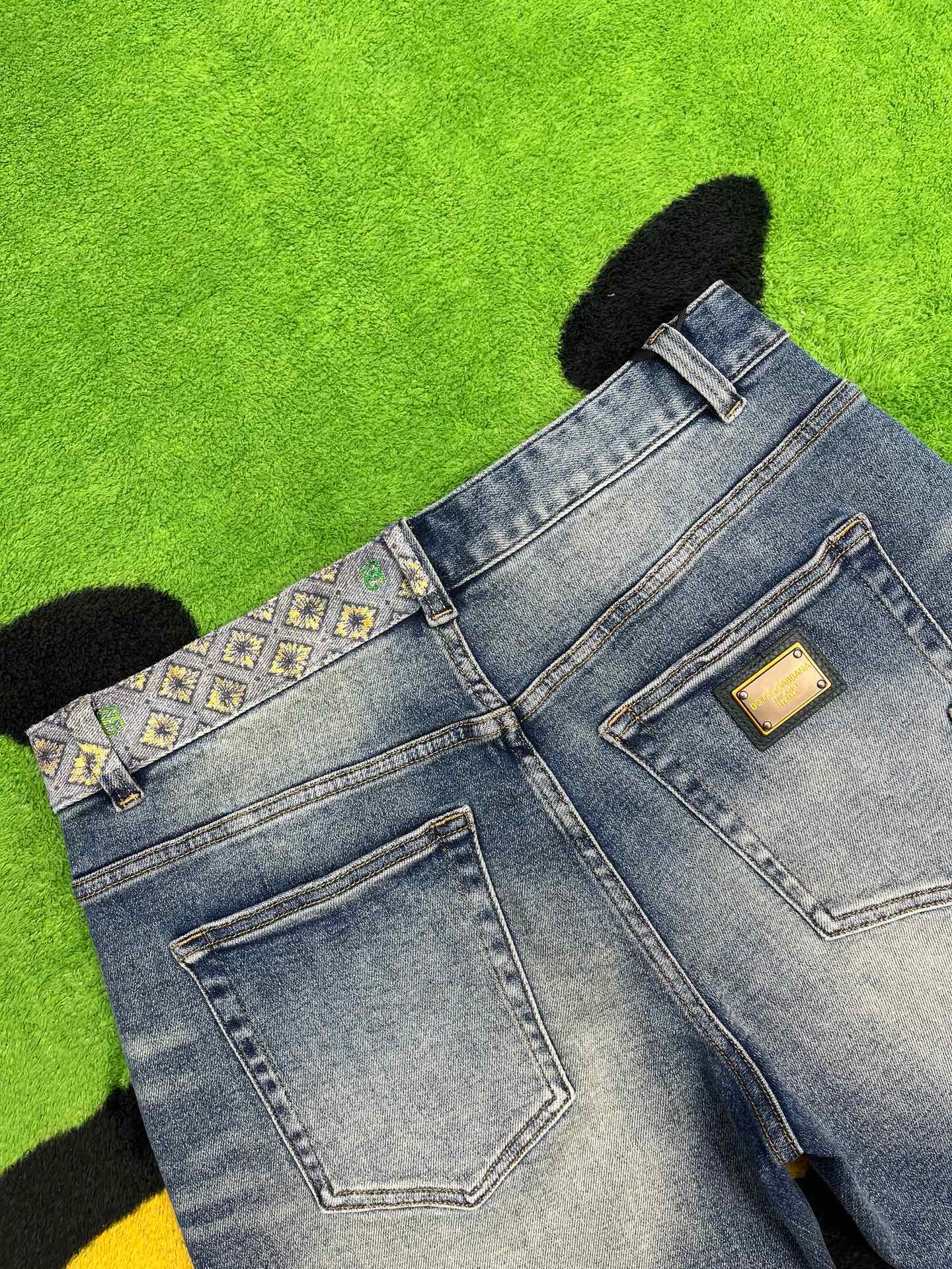 Cheap DG Short Jeans For Men in 212952, $75 USD- [IB212952] - Replica DG Short Jeans For Men