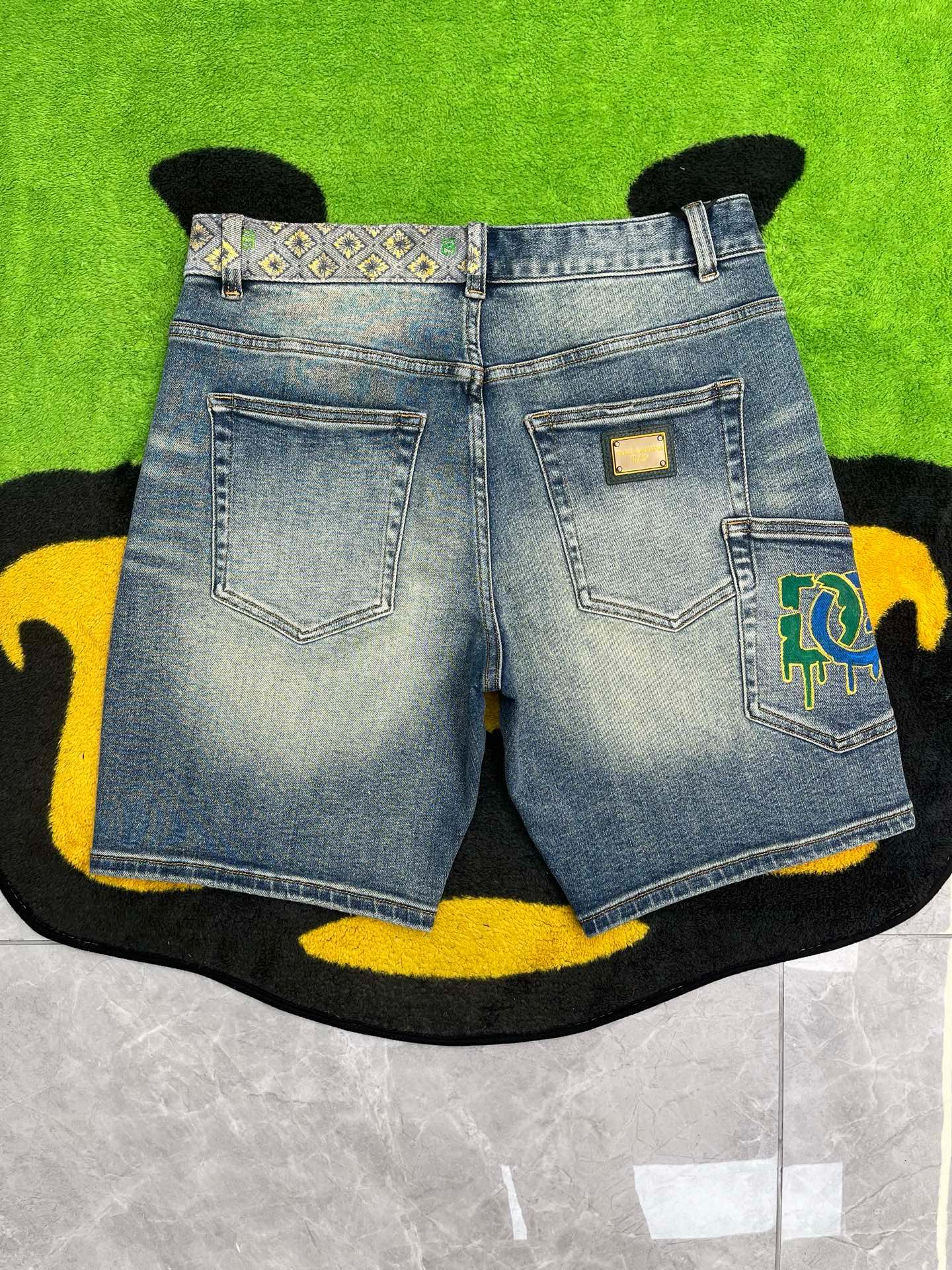 Cheap DG Short Jeans For Men in 212952, $75 USD- [IB212952] - Replica DG Short Jeans For Men