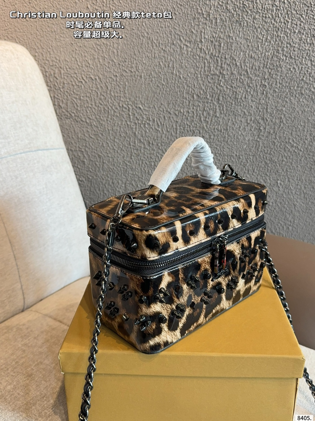 Cheap Christian Louboutin Handbags in 213092, $180 USD- [IB213092] - Replica Christian Louboutin Handbags