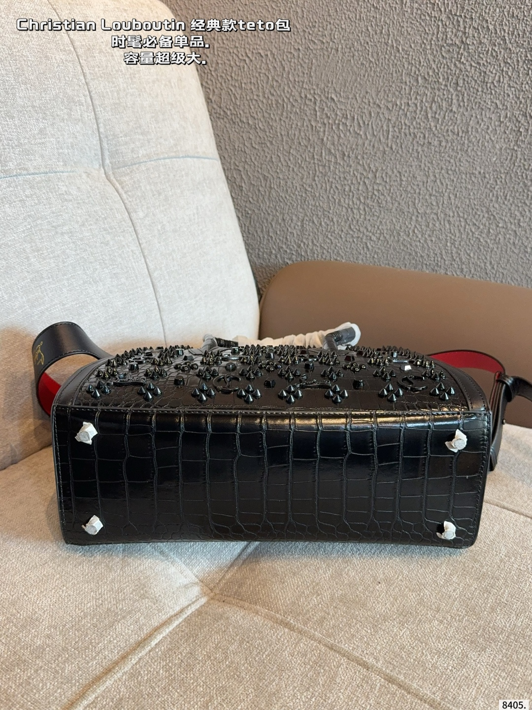 Cheap Christian Louboutin Handbags in 213093, $180 USD- [IB213093] - Replica Christian Louboutin Handbags