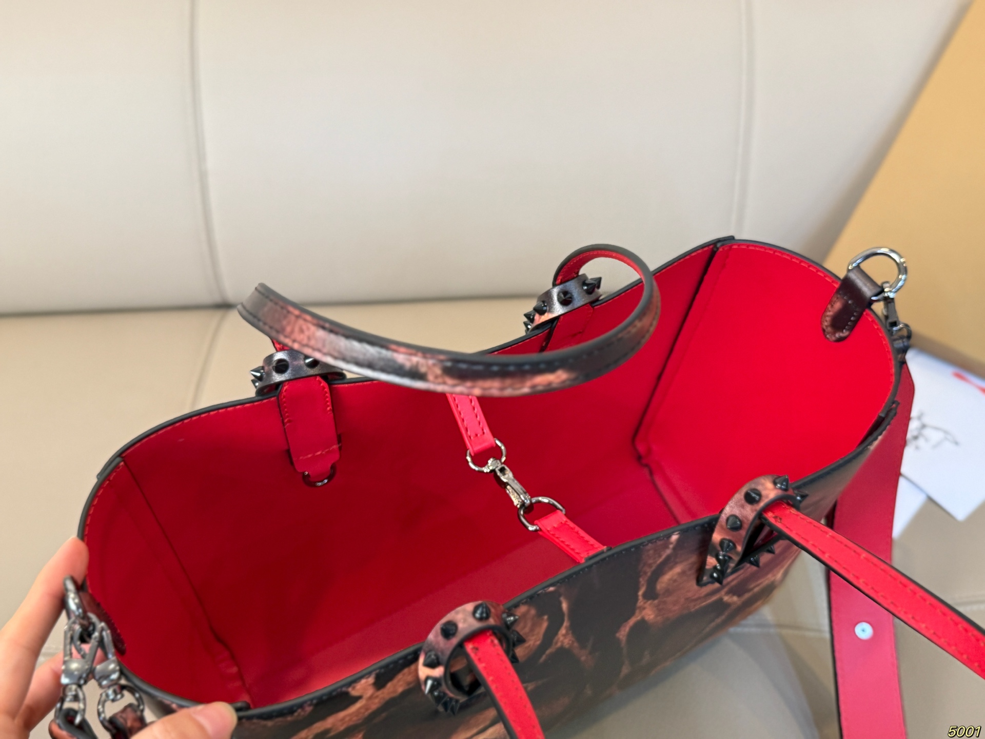 Cheap Christian Louboutin Handbags in 213095, $180 USD- [IB213095] - Replica Christian Louboutin Handbags