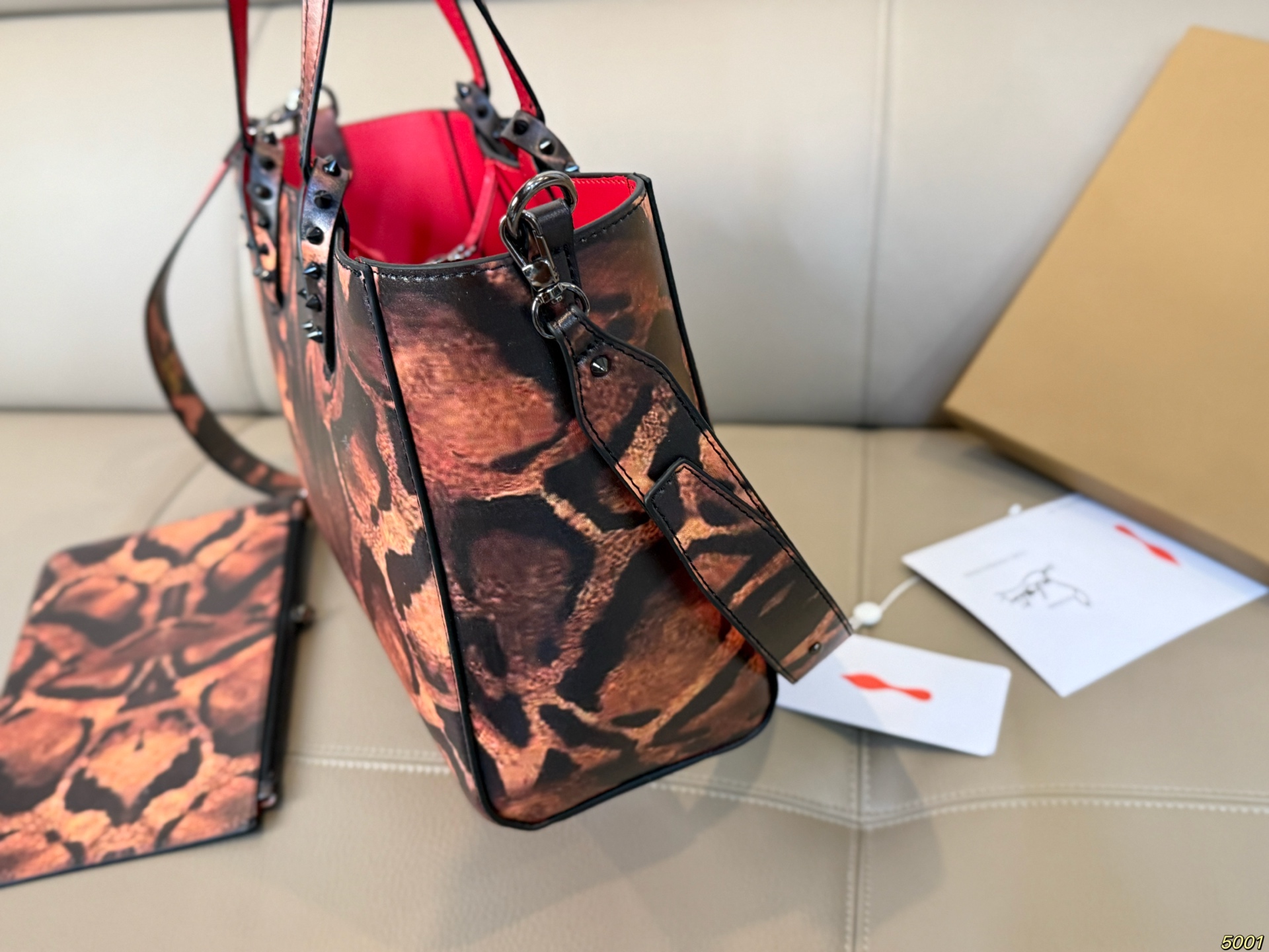 Cheap Christian Louboutin Handbags in 213095, $180 USD- [IB213095] - Replica Christian Louboutin Handbags