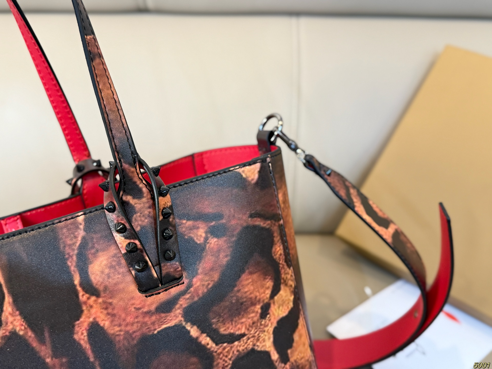 Cheap Christian Louboutin Handbags in 213095, $180 USD- [IB213095] - Replica Christian Louboutin Handbags