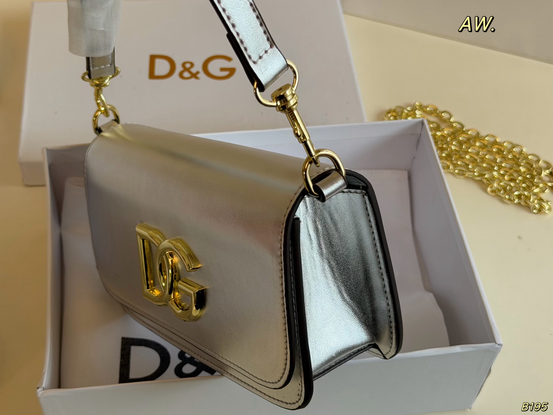 Cheap DG AAA quality Bags in 213118, $110 USD- [IB213118] - Replica DG AAA quality Bags