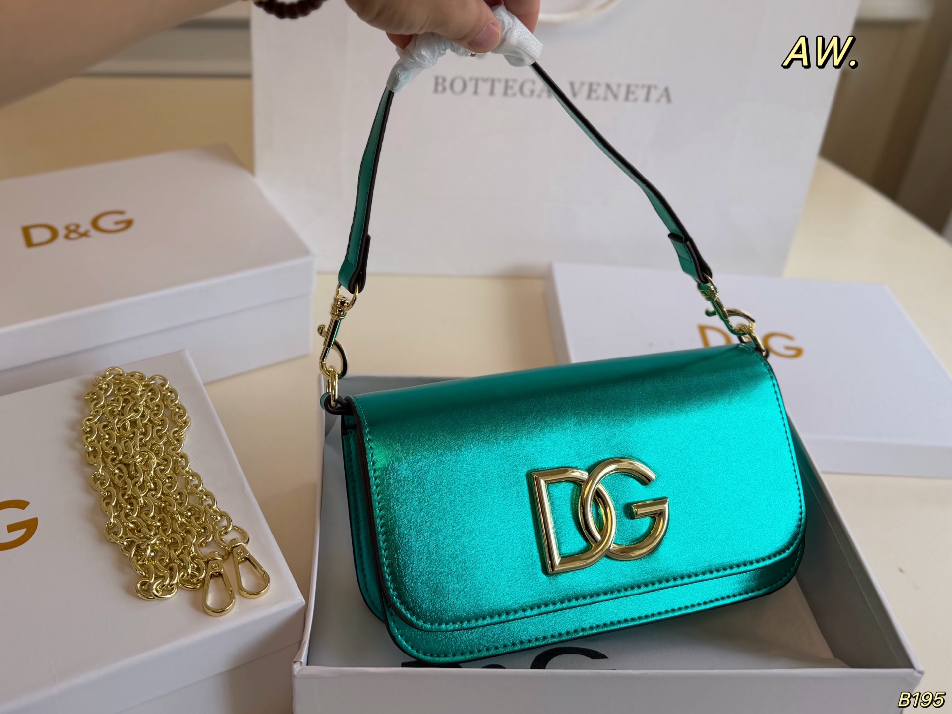 Cheap DG AAA quality Bags in 213120, $110 USD- [IB213120] - Replica DG AAA quality Bags
