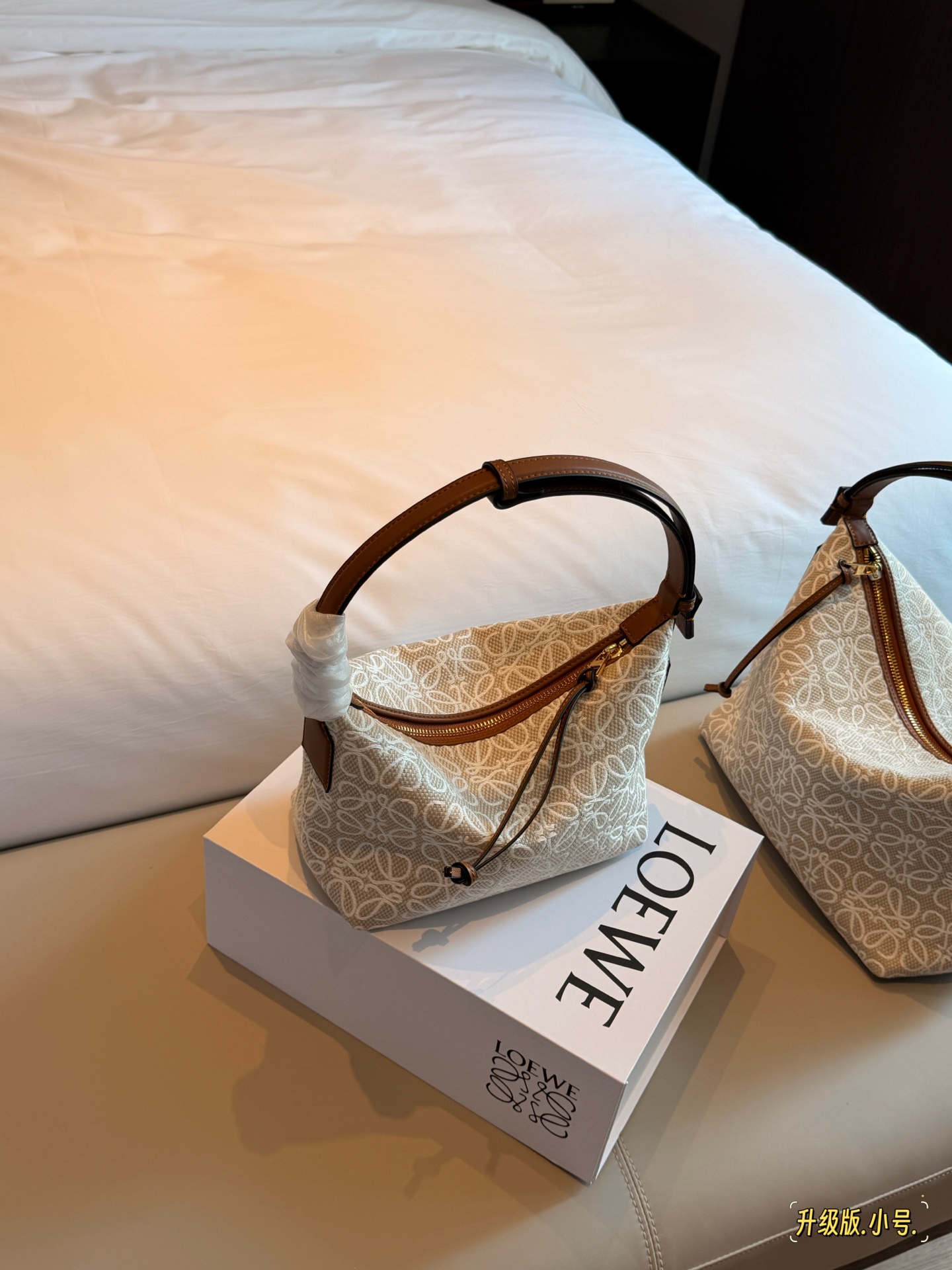 Cheap Loewe Bags in 213196, $110 USD- [IB213196] - Replica Loewe Bags