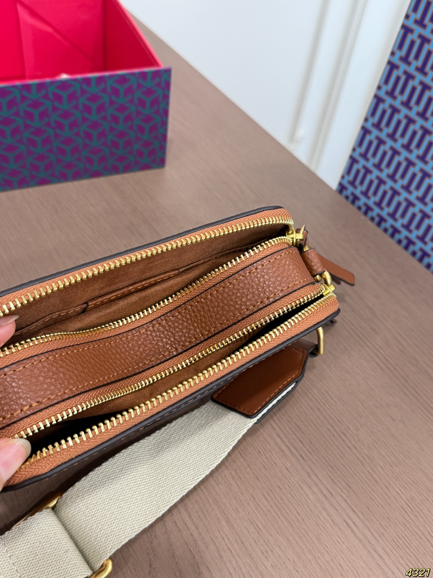 Cheap Tory Burch Bags in 213252, $70 USD- [IB213252] - Replica Tory Burch Bags