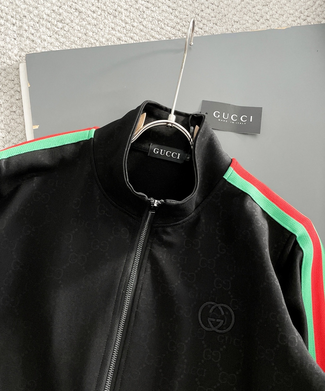 Cheap Gucci Tracksuits for Men in 213311, $105 USD- [IB213311] - Replica Gucci Tracksuits for Men