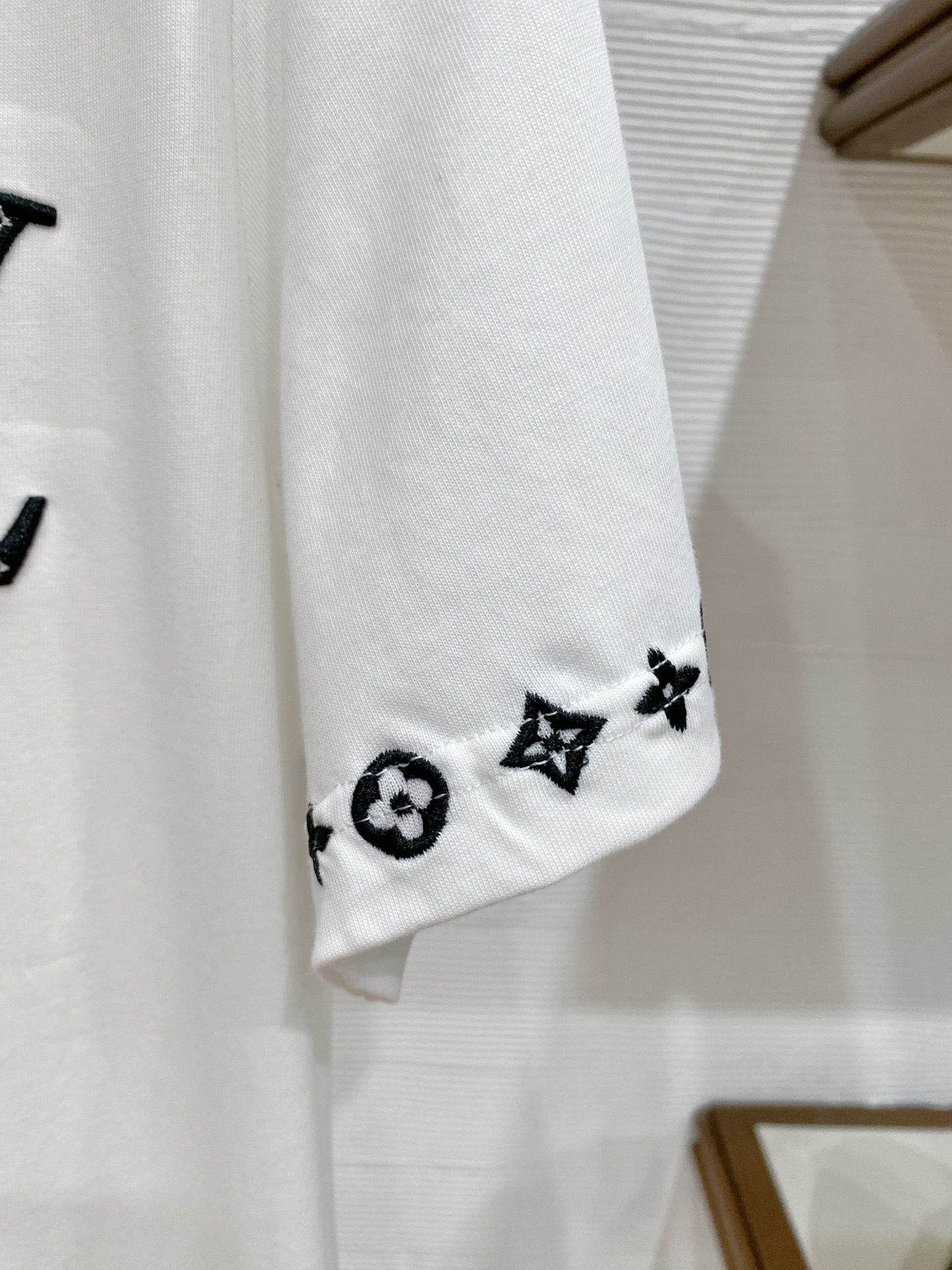 Cheap Louis Vuitton T-Shirts for Men in 213704, $35 USD- [IB213704] - Replica Louis Vuitton T-Shirts for Men