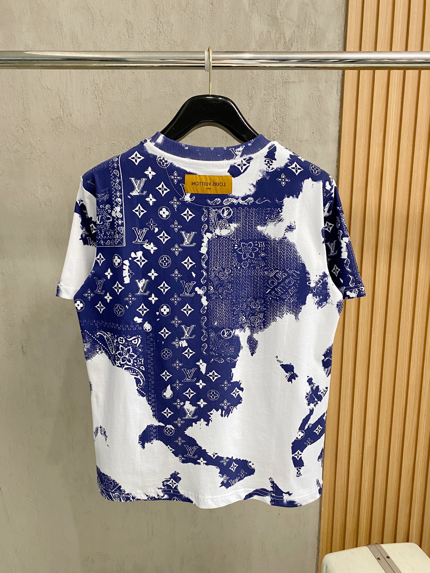 Cheap Louis Vuitton T-Shirts for Men in 213714, $35 USD- [IB213714] - Replica Louis Vuitton T-Shirts for Men