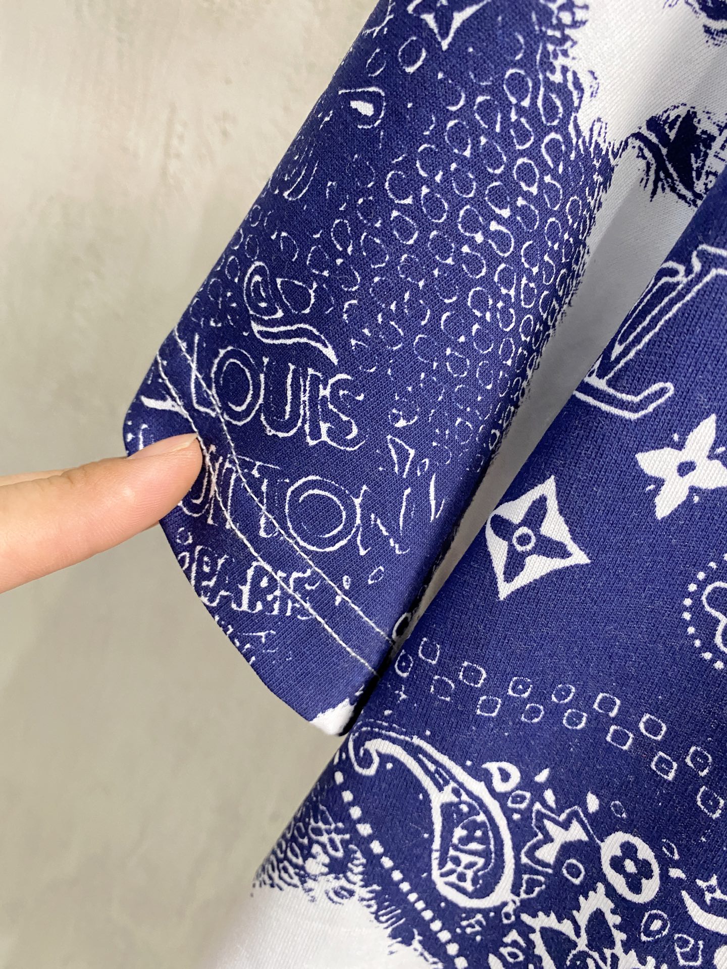Cheap Louis Vuitton T-Shirts for Men in 213714, $35 USD- [IB213714] - Replica Louis Vuitton T-Shirts for Men
