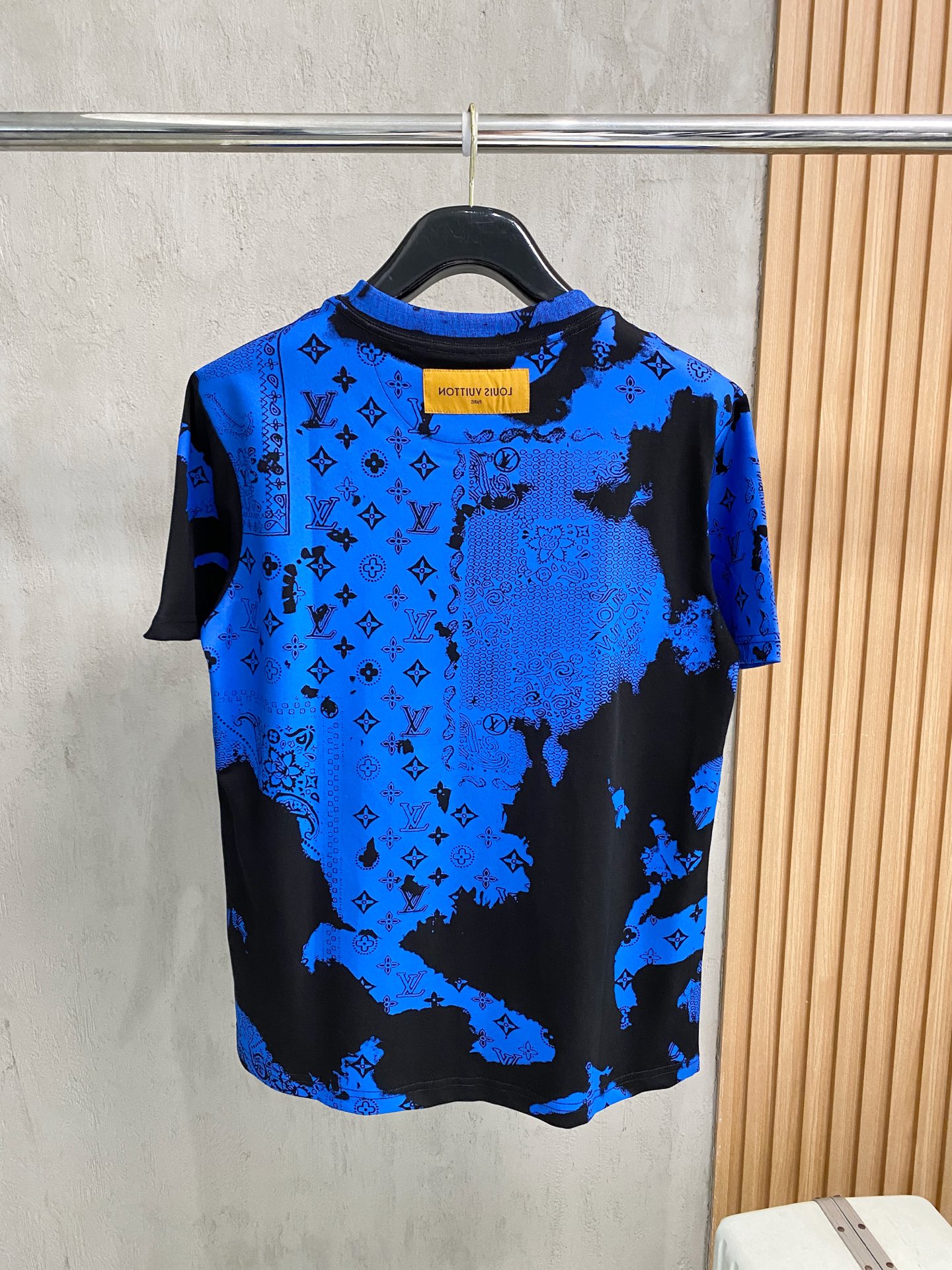 Cheap Louis Vuitton T-Shirts for Men in 213715, $35 USD- [IB213715] - Replica Louis Vuitton T-Shirts for Men