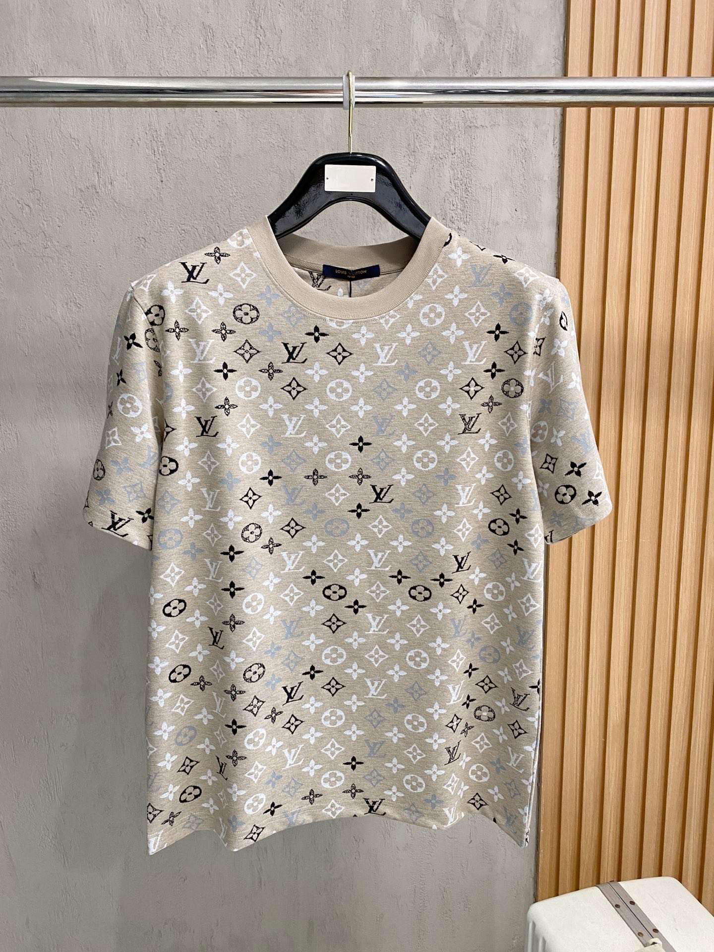 Cheap Louis Vuitton T-Shirts for Men in 213716, $35 USD- [IB213716] - Replica Louis Vuitton T-Shirts for Men