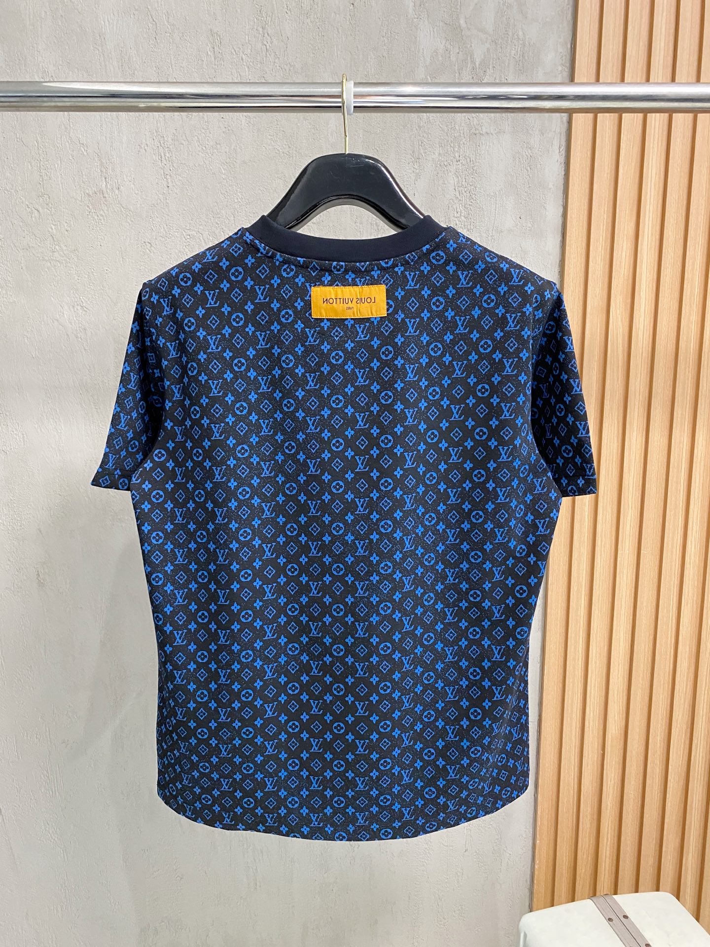 Cheap Louis Vuitton T-Shirts for Men in 213717, $35 USD- [IB213717] - Replica Louis Vuitton T-Shirts for Men
