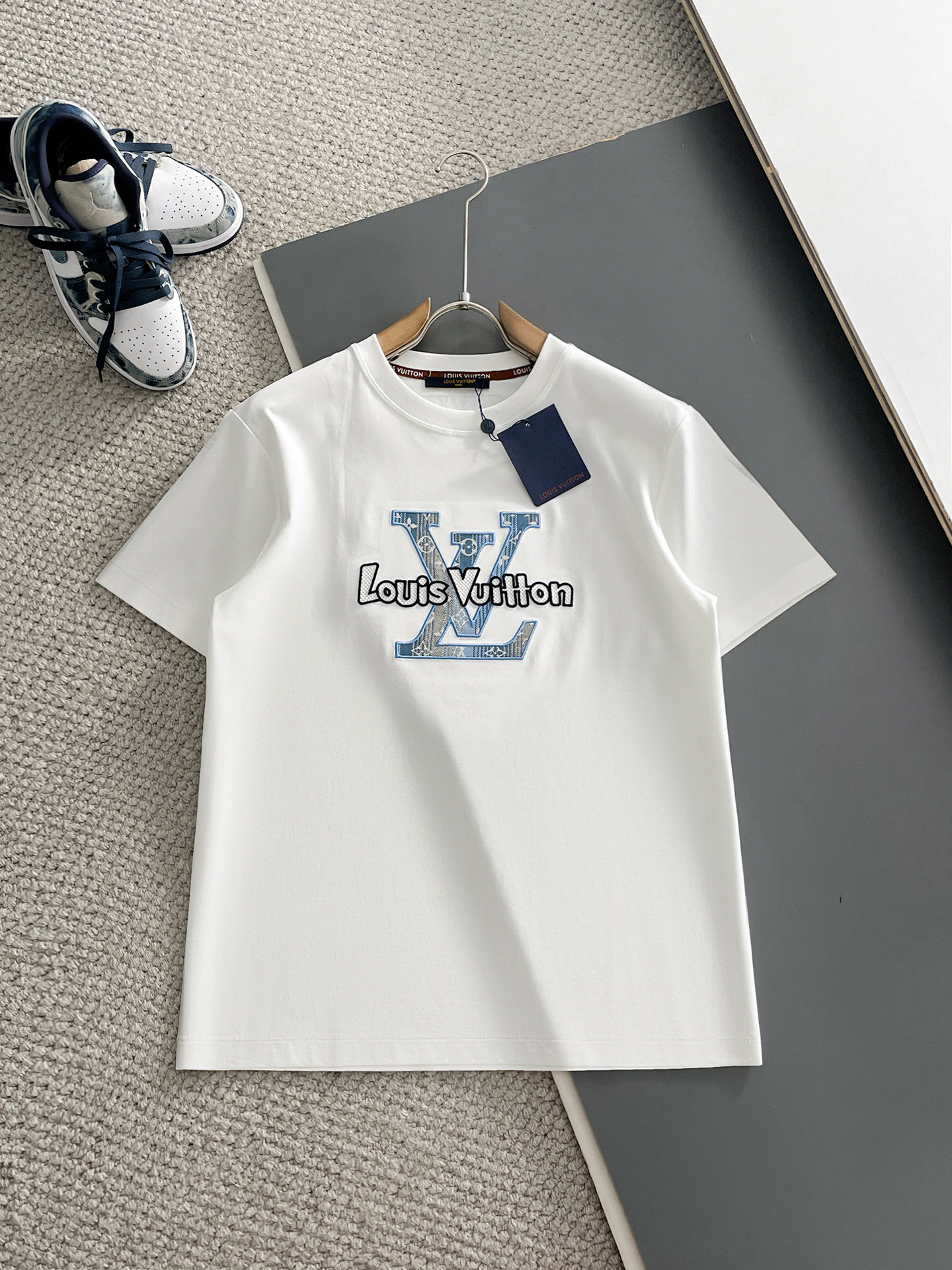 Cheap Louis Vuitton T-Shirts for Men in 213720, $35 USD- [IB213720] - Replica Louis Vuitton T-Shirts for Men