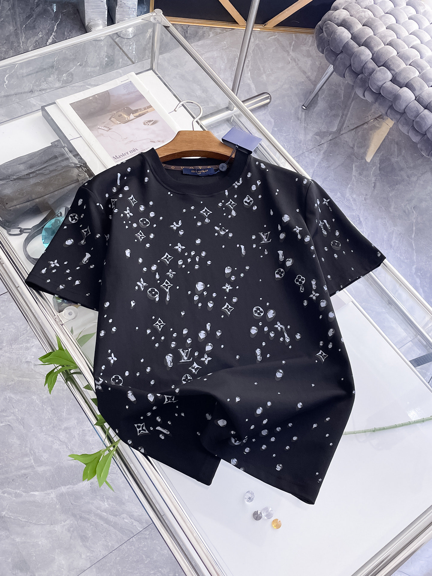 Cheap Louis Vuitton T-Shirts for Men in 213726, $35 USD- [IB213726] - Replica Louis Vuitton T-Shirts for Men