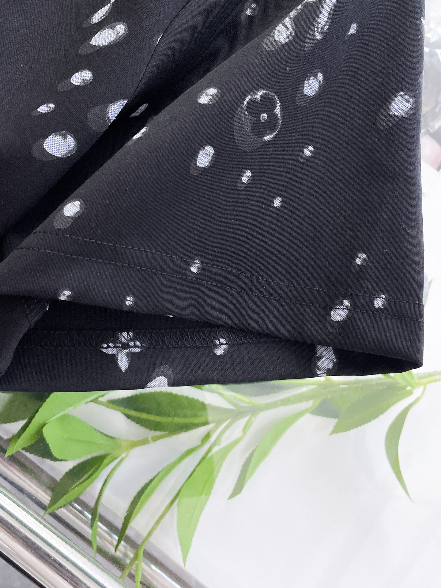 Cheap Louis Vuitton T-Shirts for Men in 213726, $35 USD- [IB213726] - Replica Louis Vuitton T-Shirts for Men