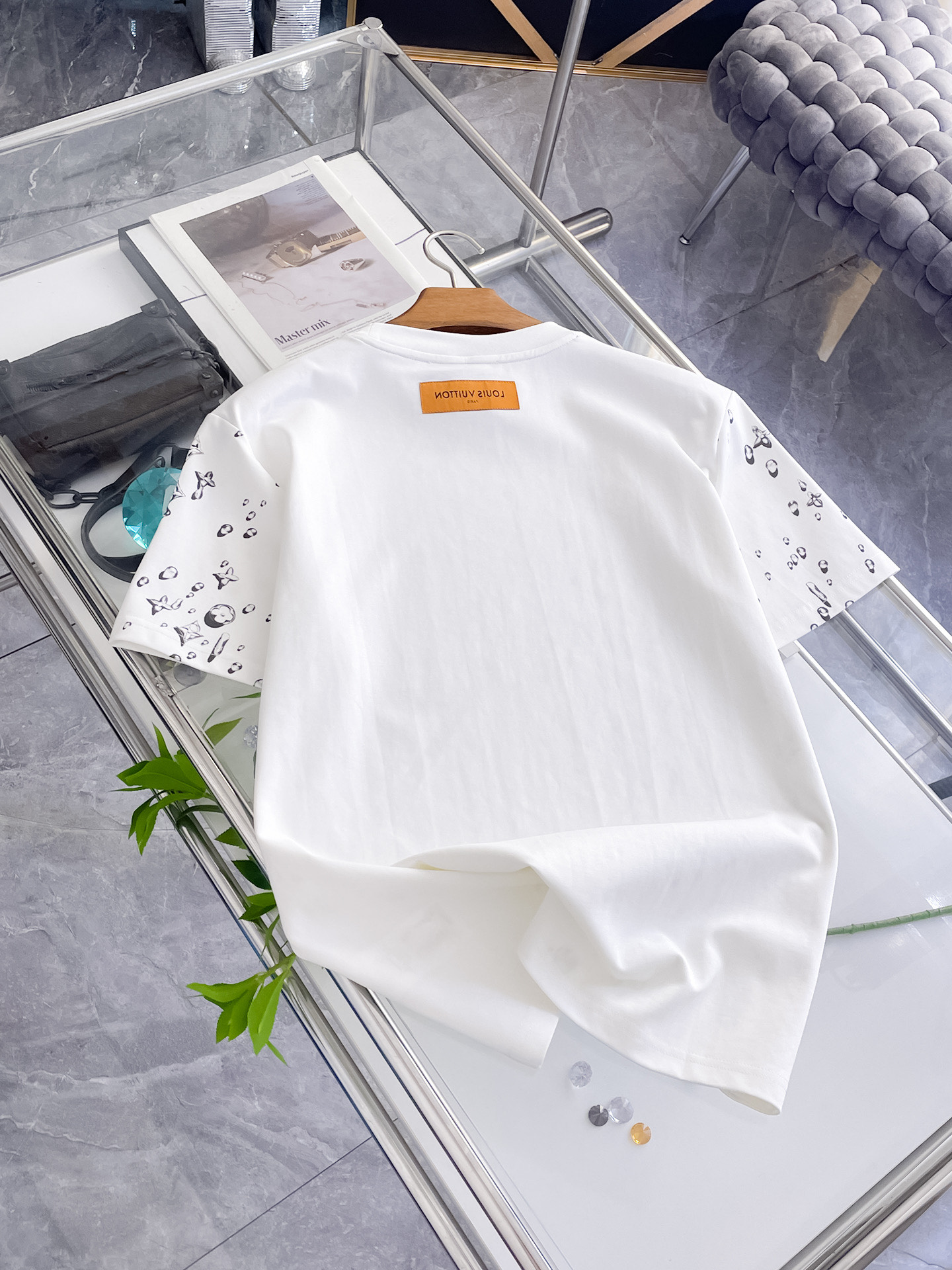 Cheap Louis Vuitton T-Shirts for Men in 213727, $35 USD- [IB213727] - Replica Louis Vuitton T-Shirts for Men