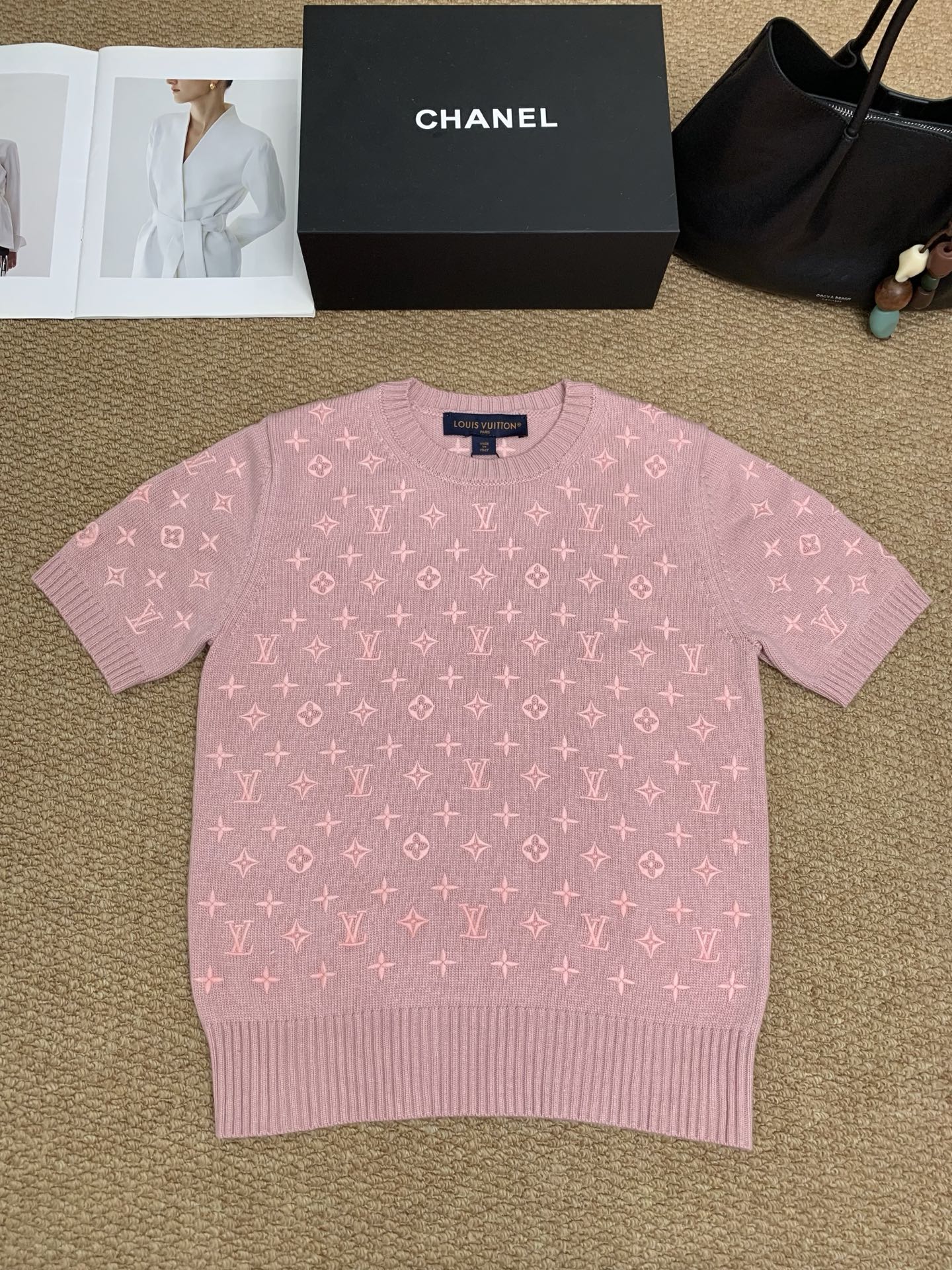 Cheap Louis Vuitton T-Shirts for Women in 213737, $30 USD- [IB213737] - Replica Louis Vuitton T-Shirts for Women
