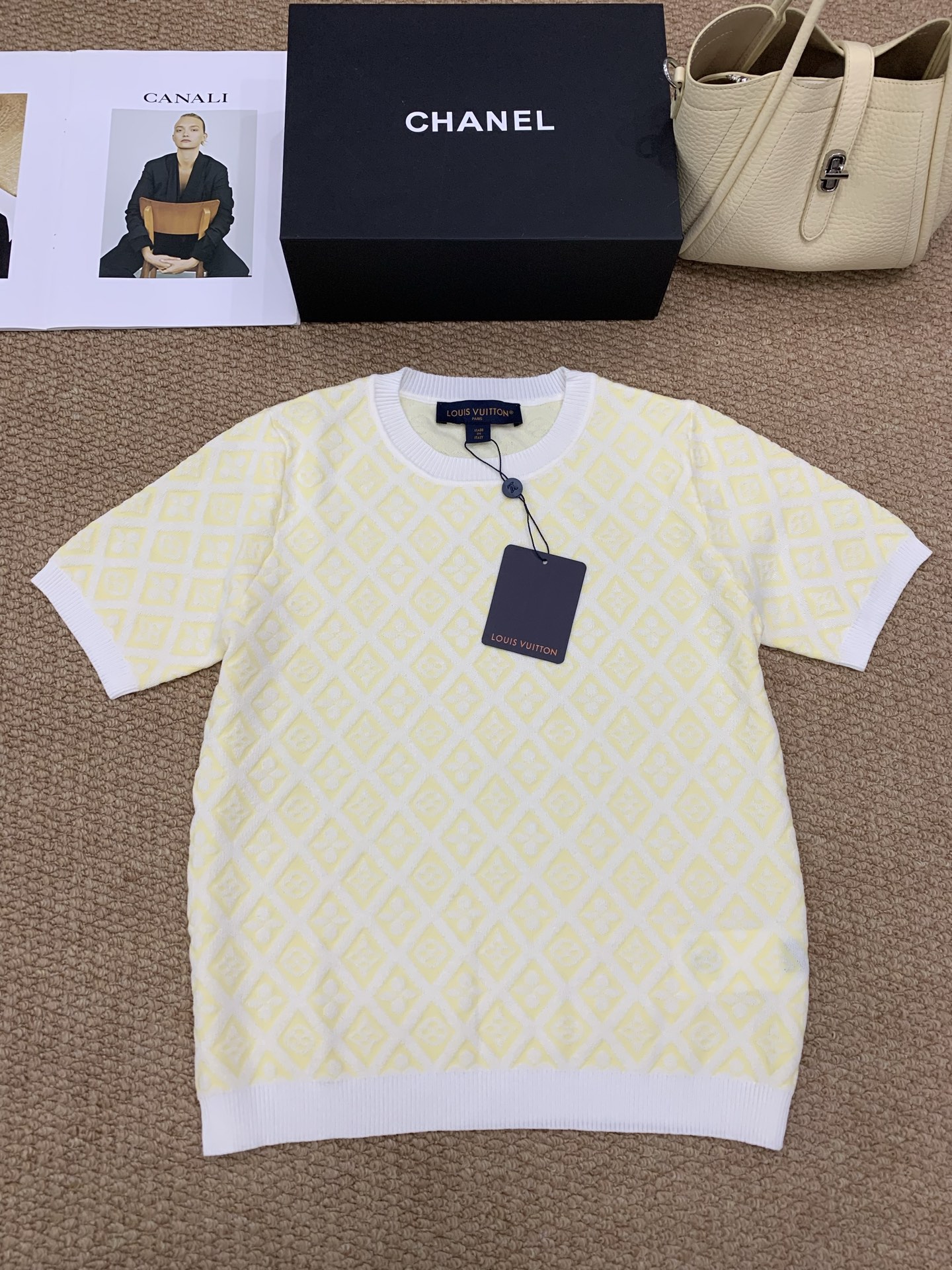 Cheap Louis Vuitton T-Shirts for Women in 213739, $30 USD- [IB213739] - Replica Louis Vuitton T-Shirts for Women